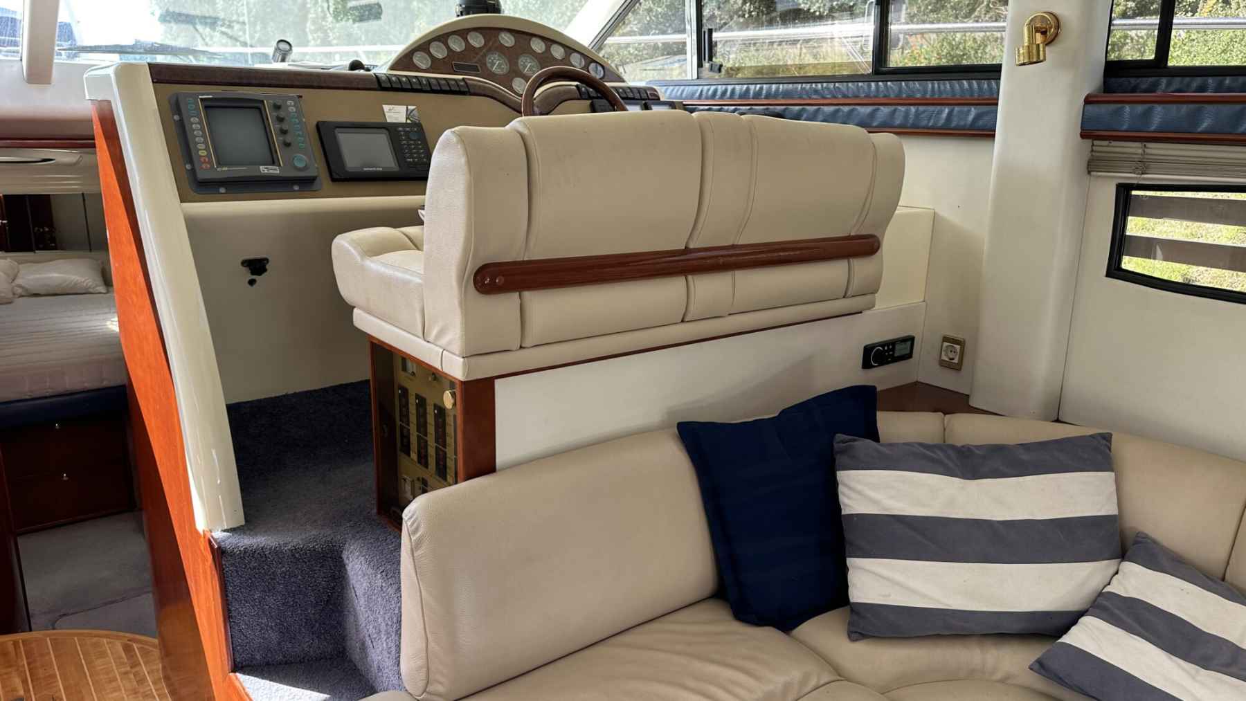 Motorboot Fairline Phantom 40 Flybridge