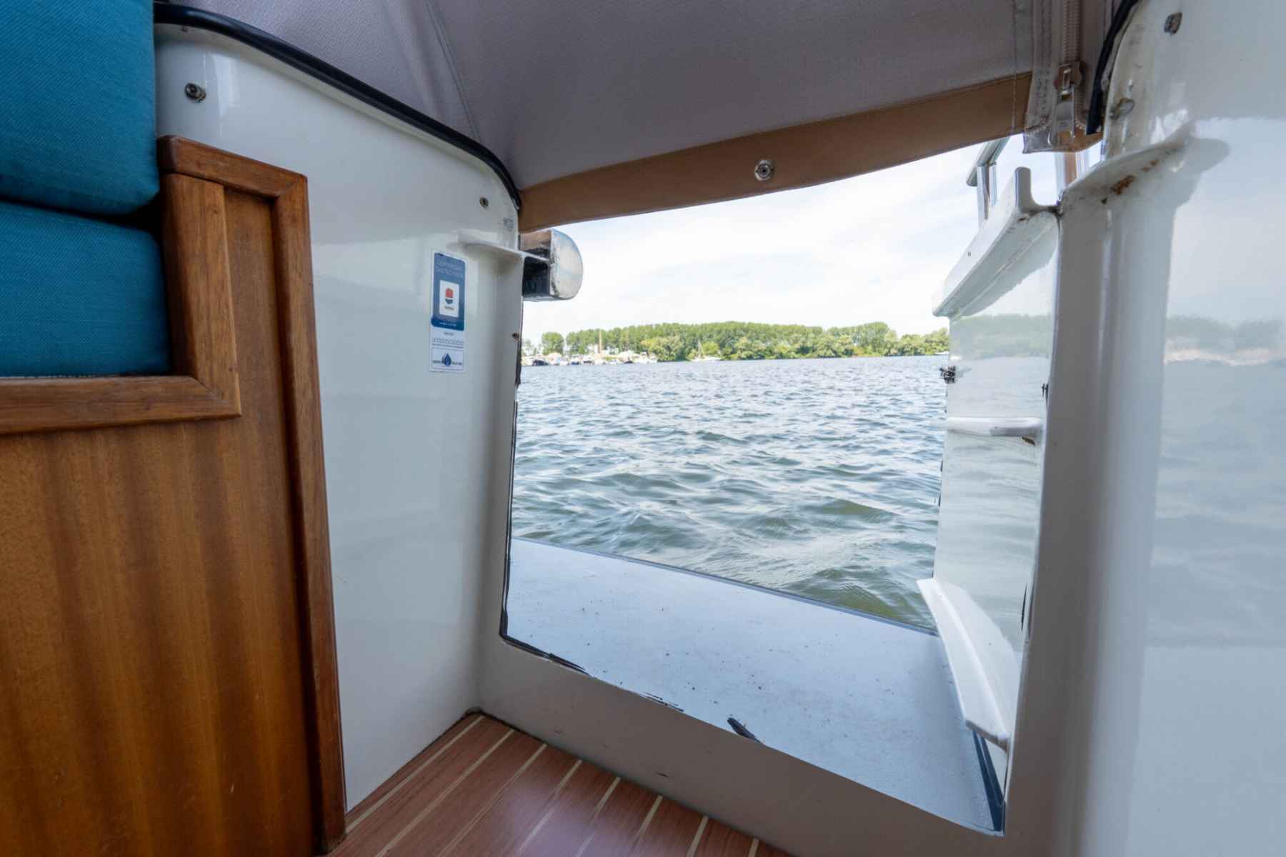 Motorboot Bege 1000 OK Spiegeldeur