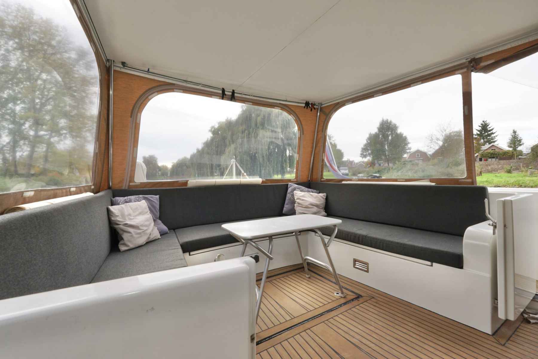 Motorboot Serious Yachts Gently Low Bridge 45 Sedan