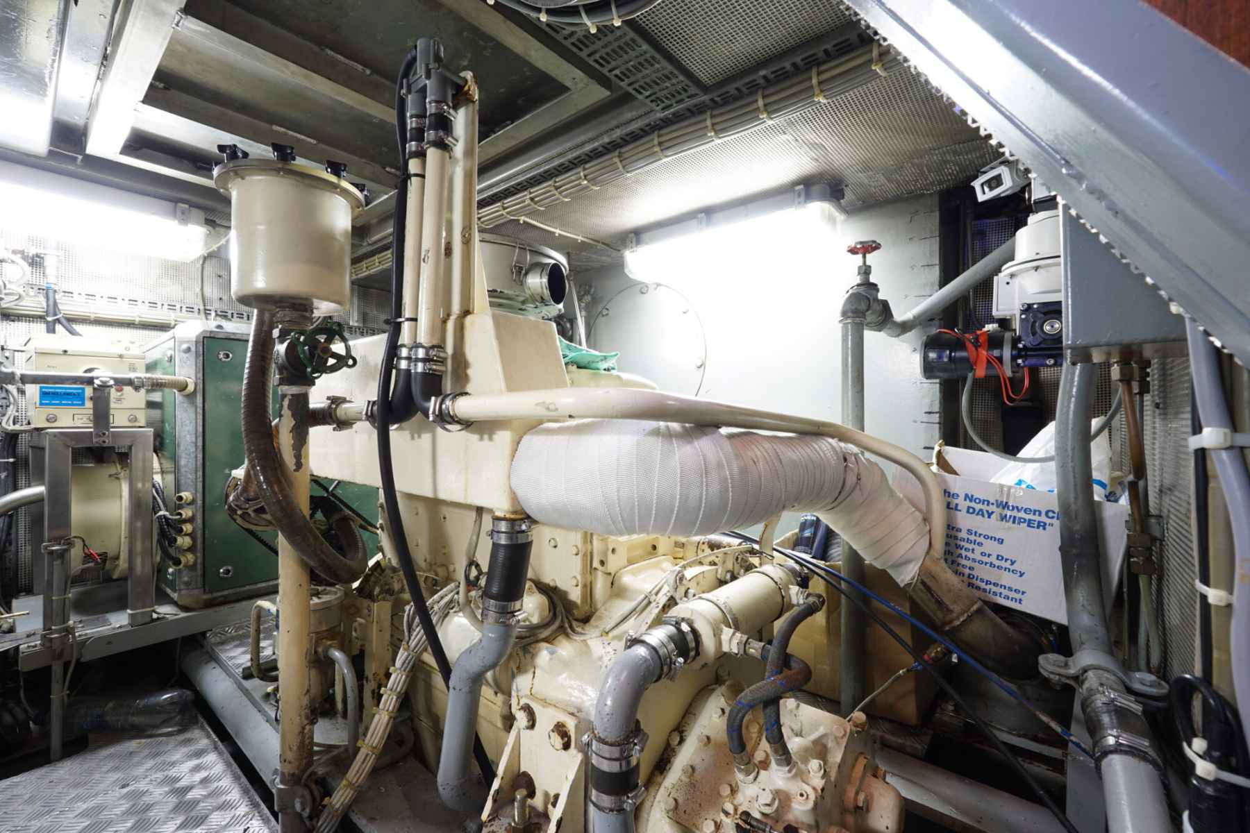 Motorboot Damen Pushy Cat 15.00 AK Cabrio