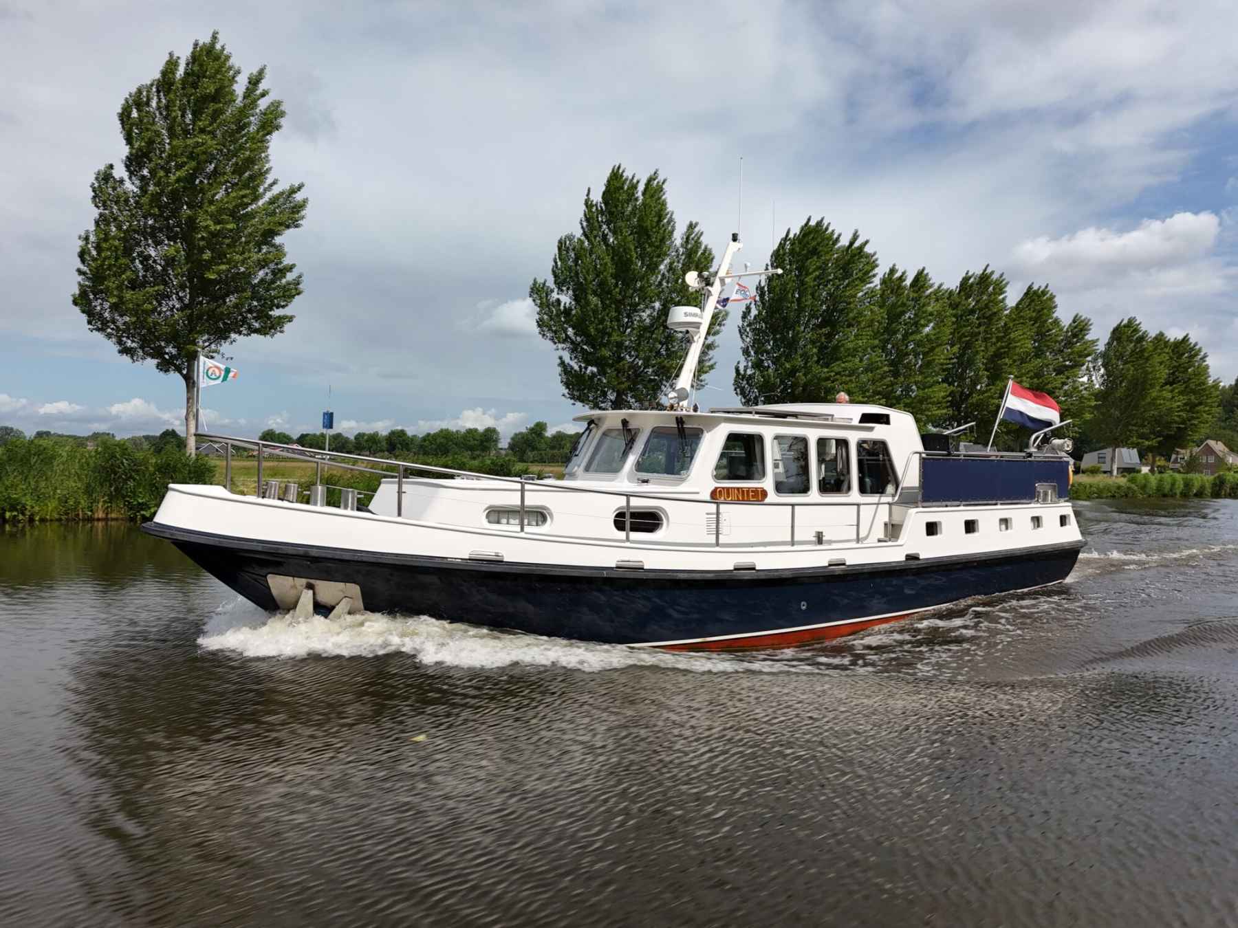 Motorboot Damen Pushy Cat 15.00 AK Cabrio