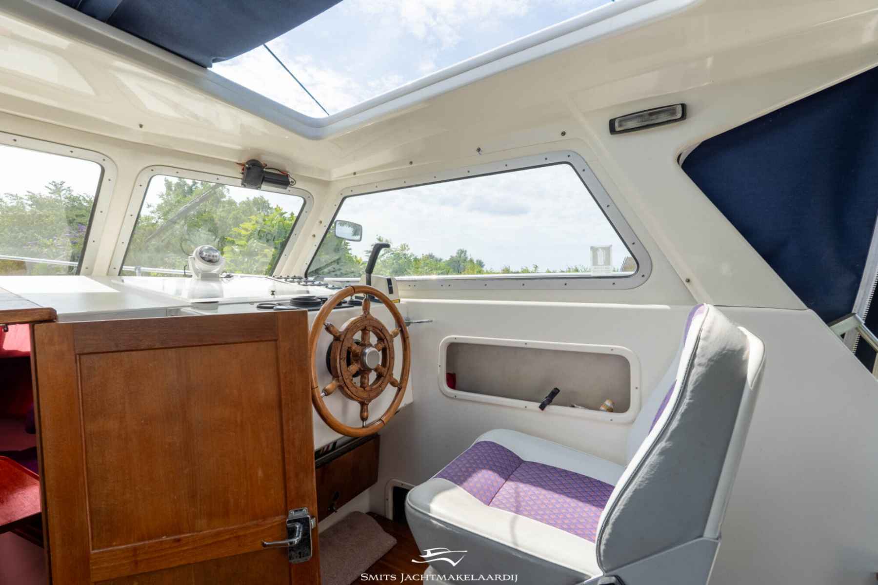 Motorboot Saga 27