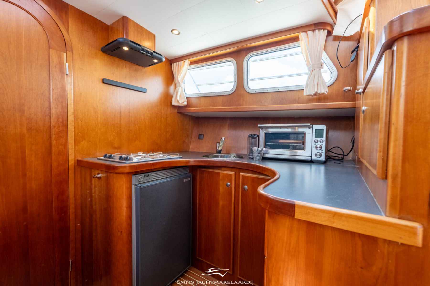 Motorboot Amirante Kruiser 12.50 AK Cabrio