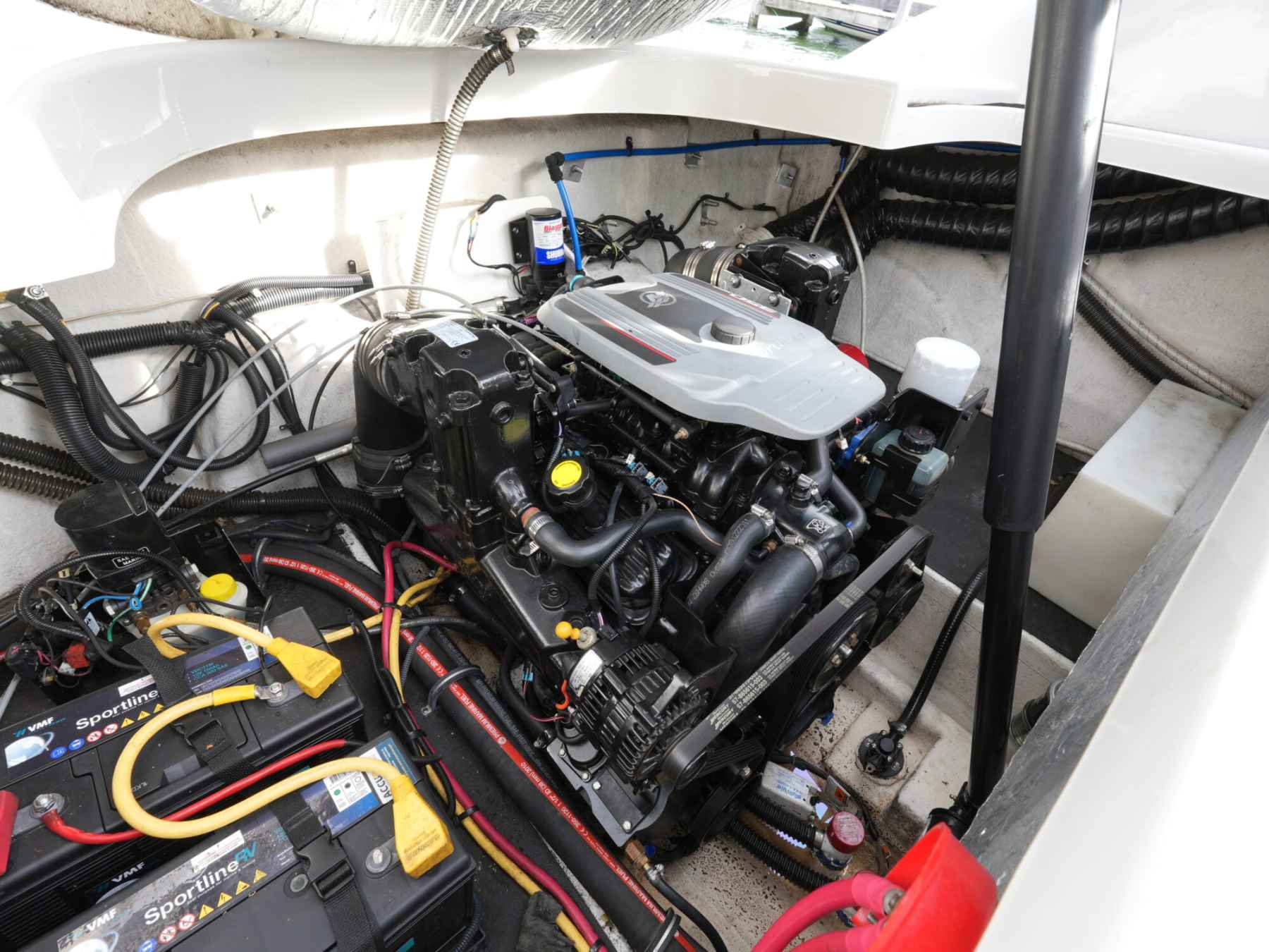 Motorboot Crownline 265 SS