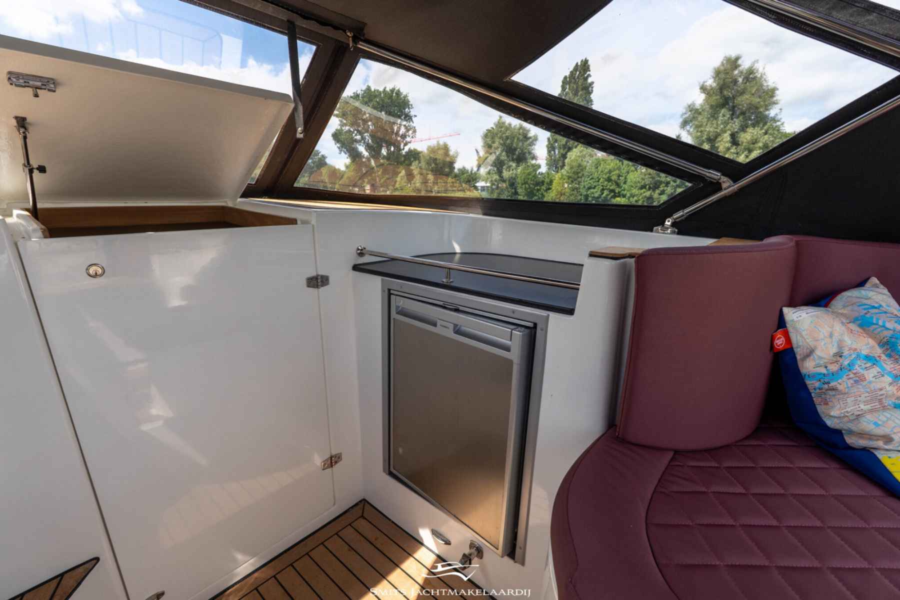 Motorboot Bola GS Tender 27 Semi Cabin