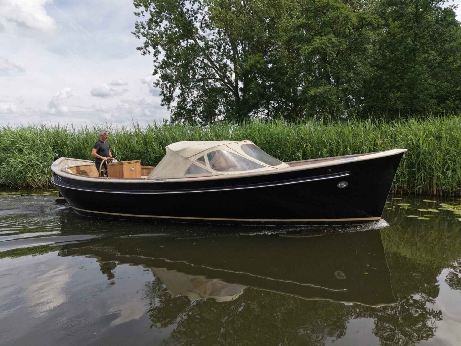 Motorboot Boodi 28