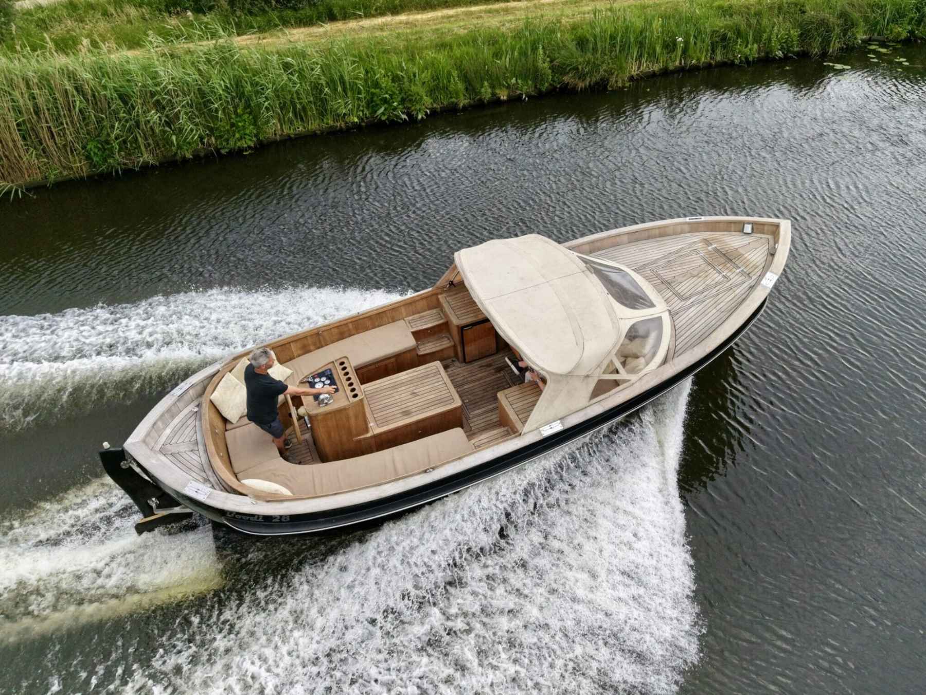 Motorboot Boodi 28