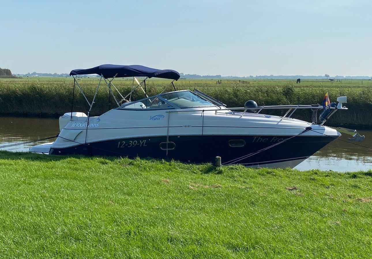 Motorboot Four Winns 248 Vista