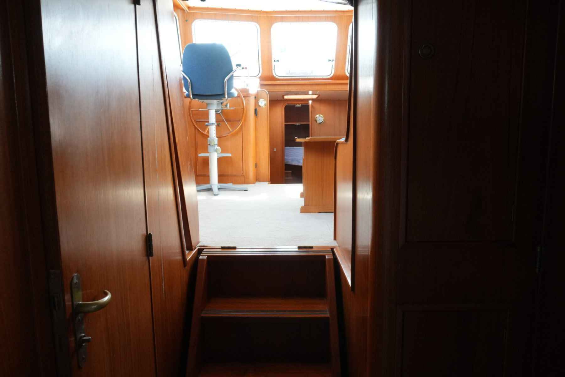 Motorboot Monty Bank Kotter 41 AK Cabrio