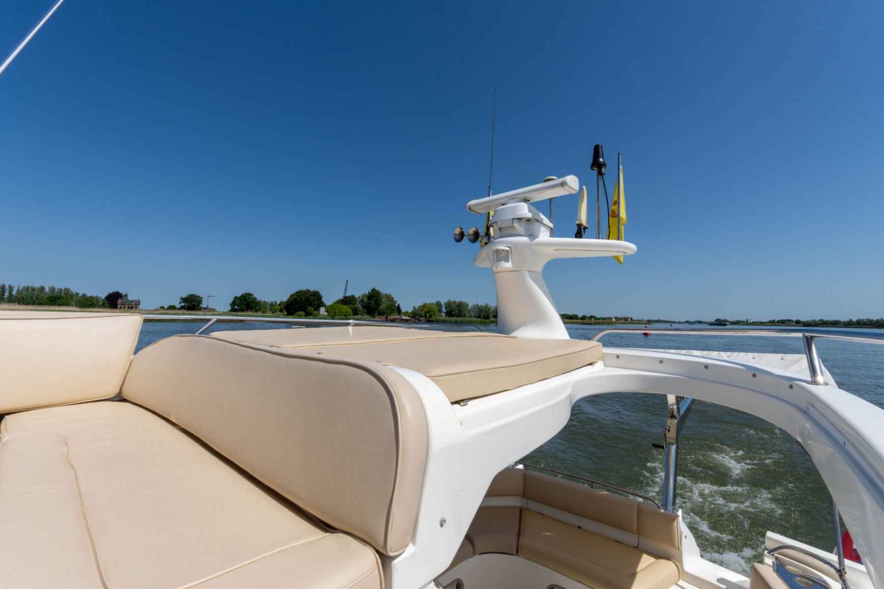 Motorboot Sealine Statesmen 450