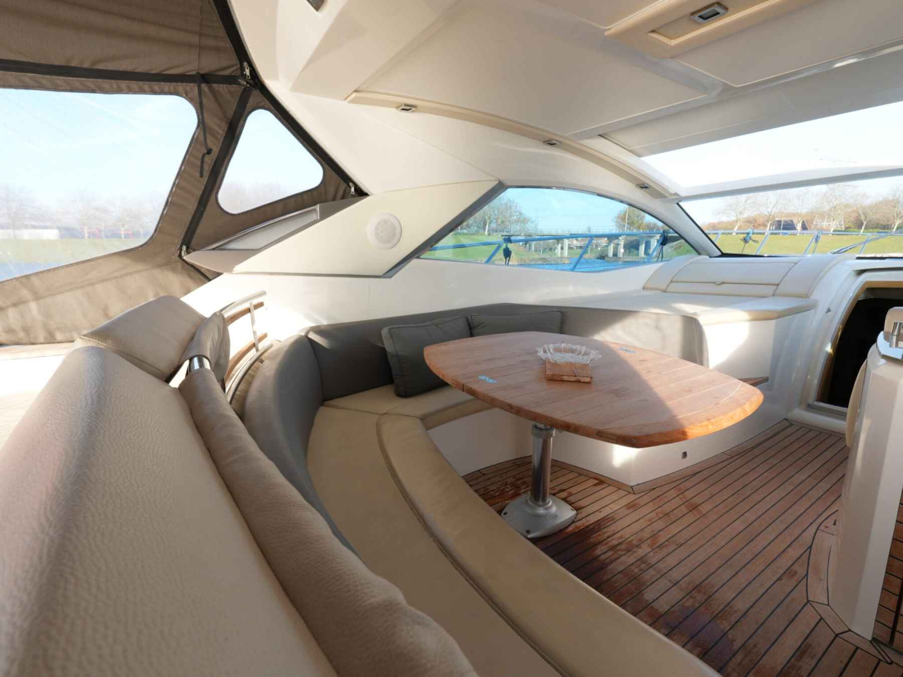 Motorboot Sessa C46 HT IPS