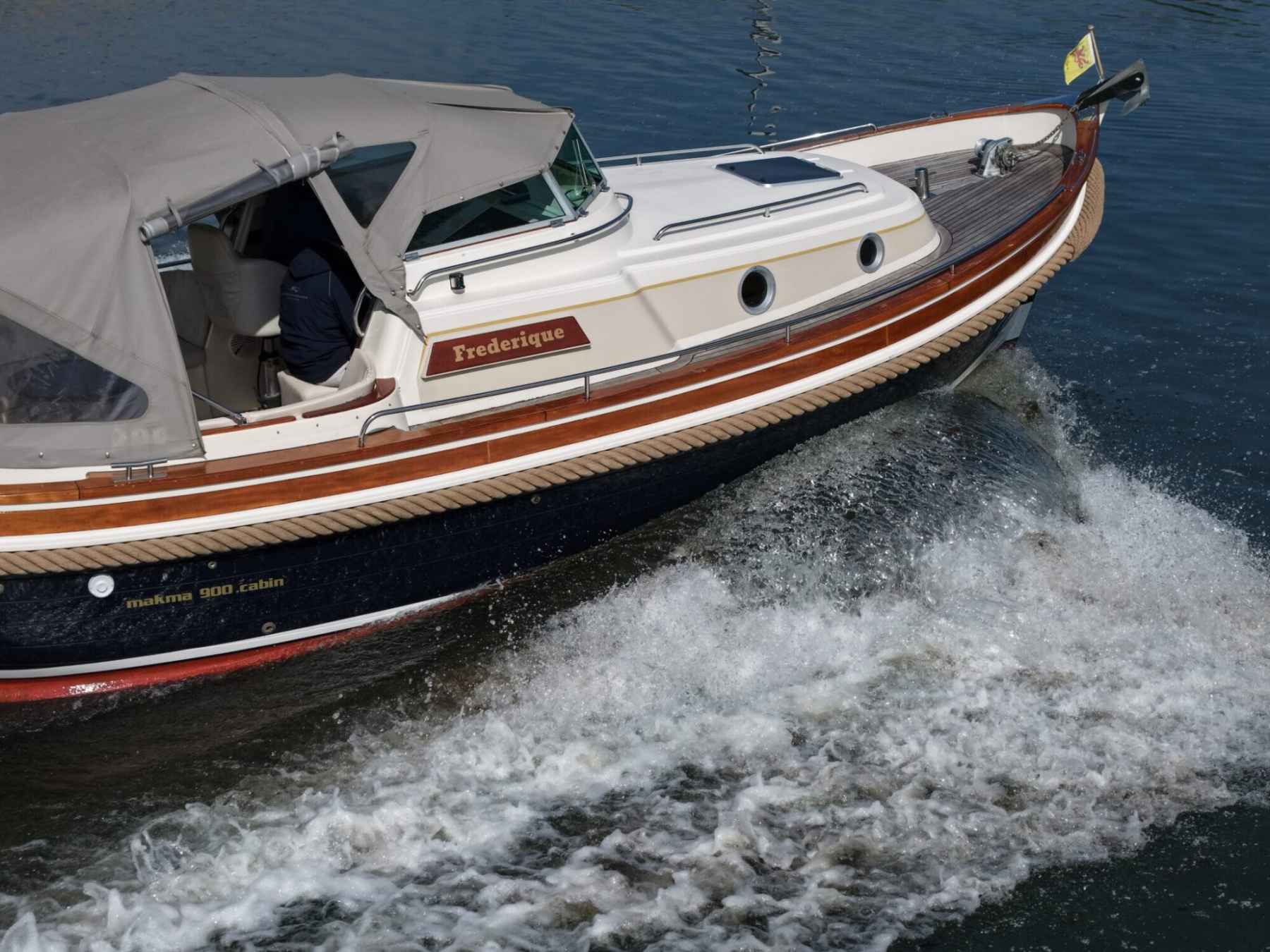 Motorboot Makma 900 Cabin