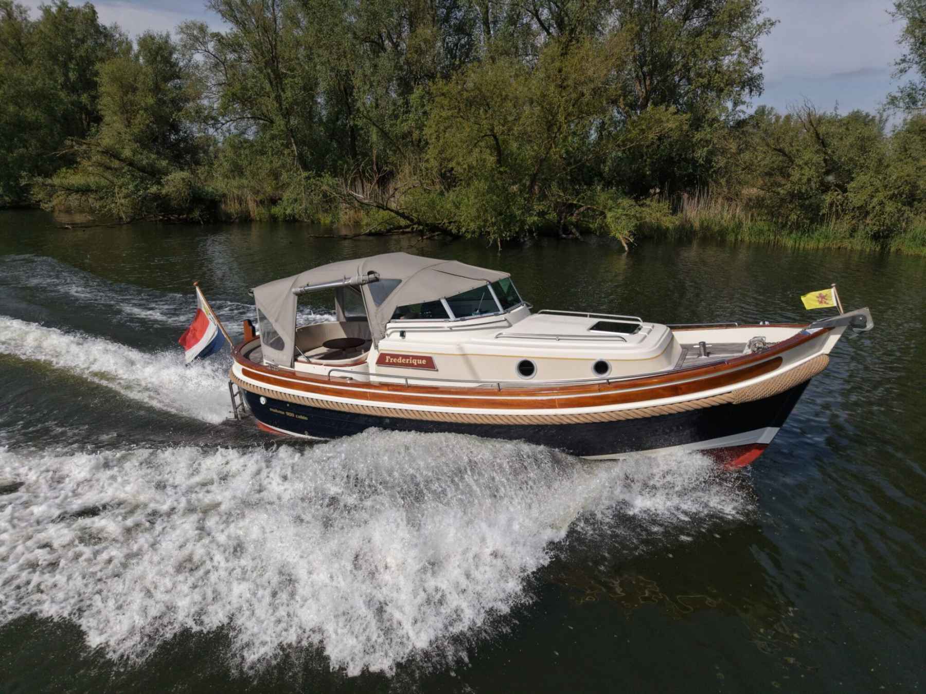 Motorboot Makma 900 Cabin