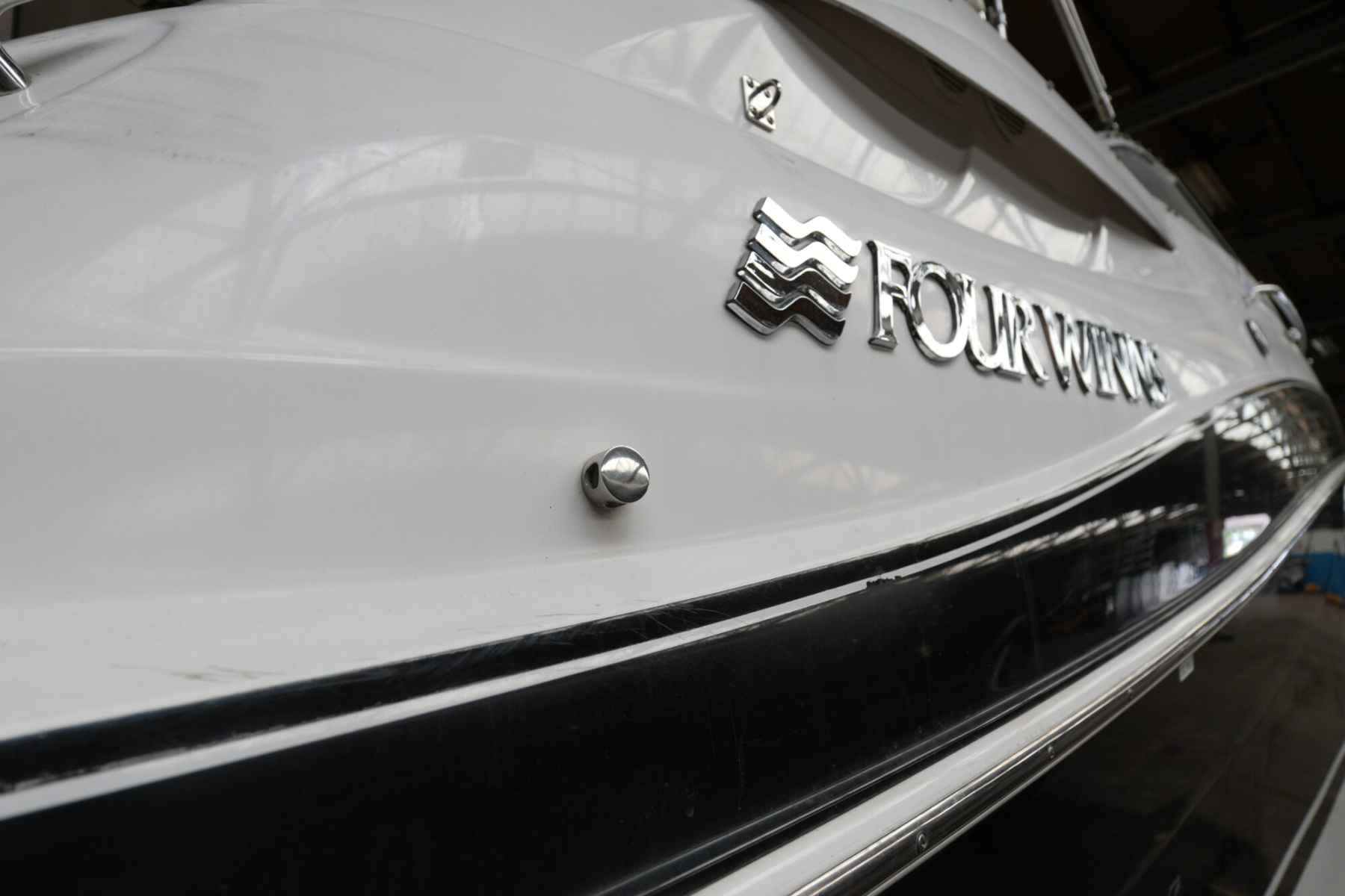 Motorboot Four Winns 258 Vista
