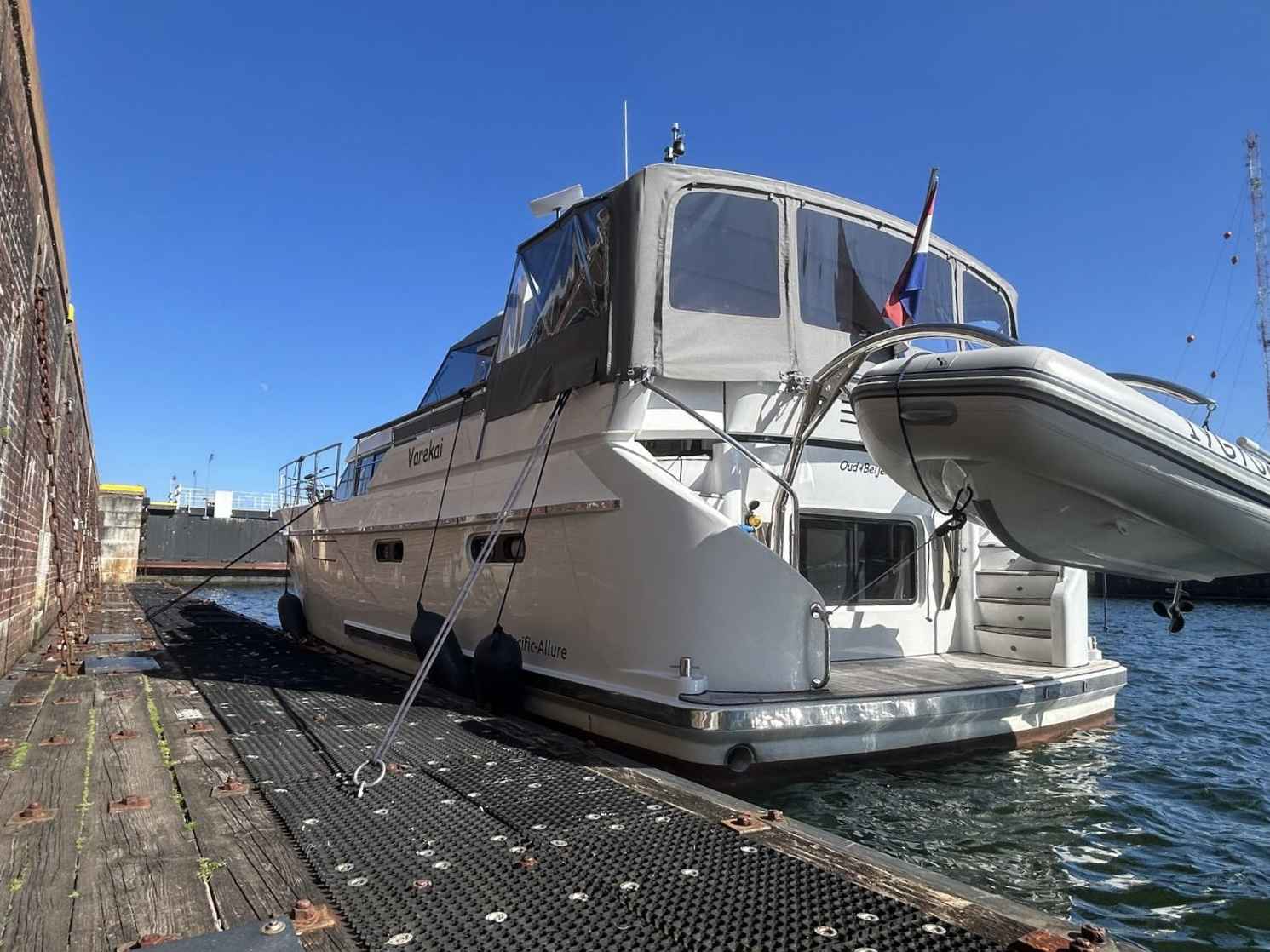 Motorboot Van den Hoven Allure 155 Cabrio