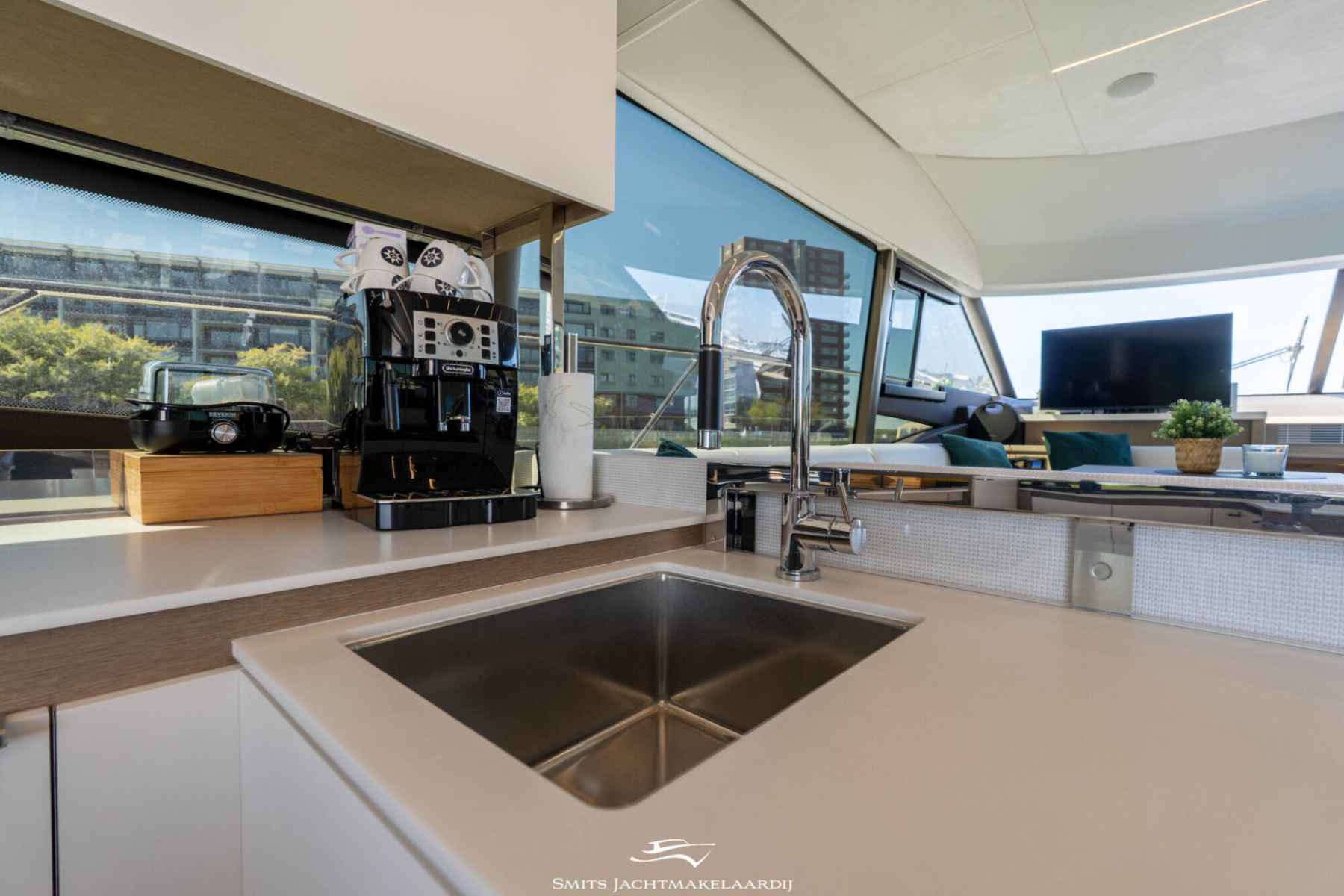 Motorboot Prestige 590 Flybridge
