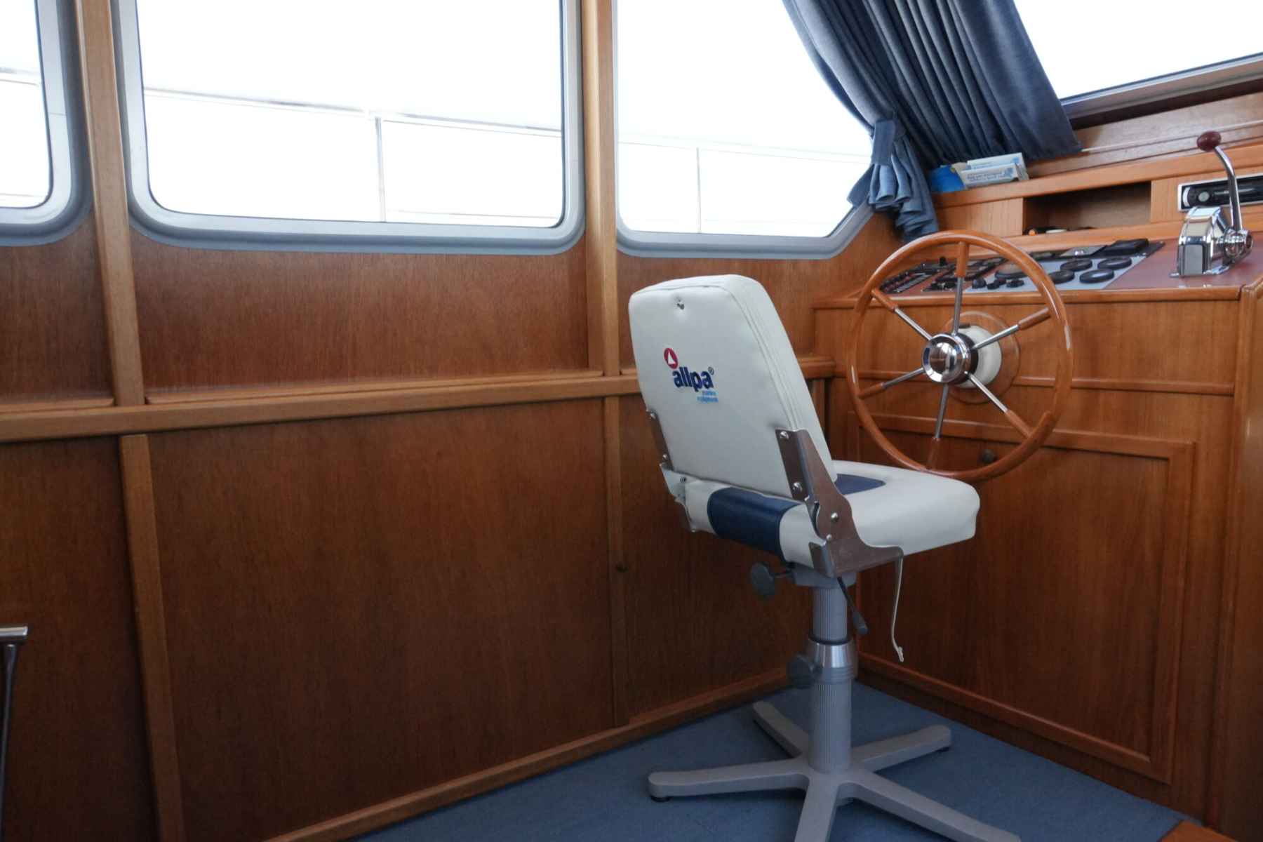 Motorboot Valkkruiser 12.50 AK Cabrio