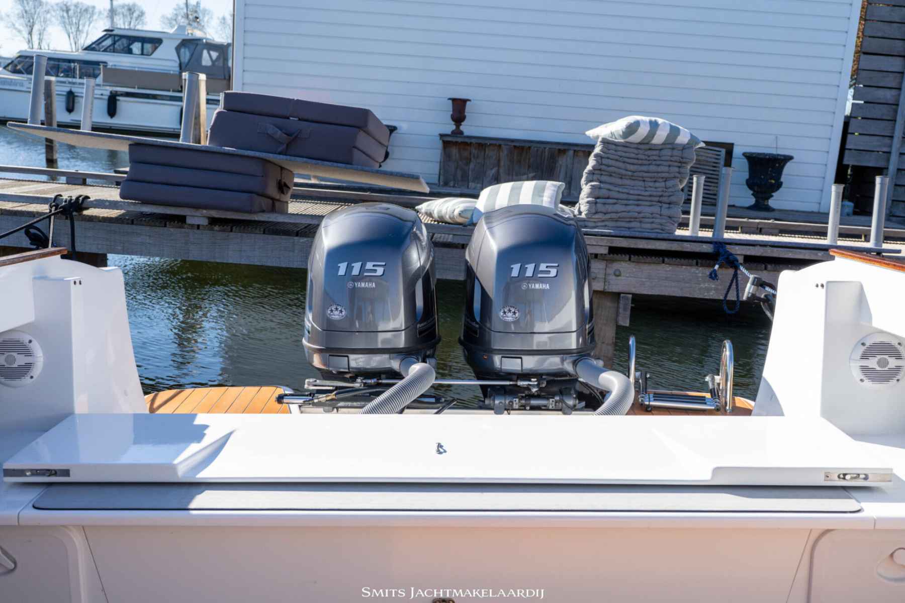 Motorboot Bertram 25