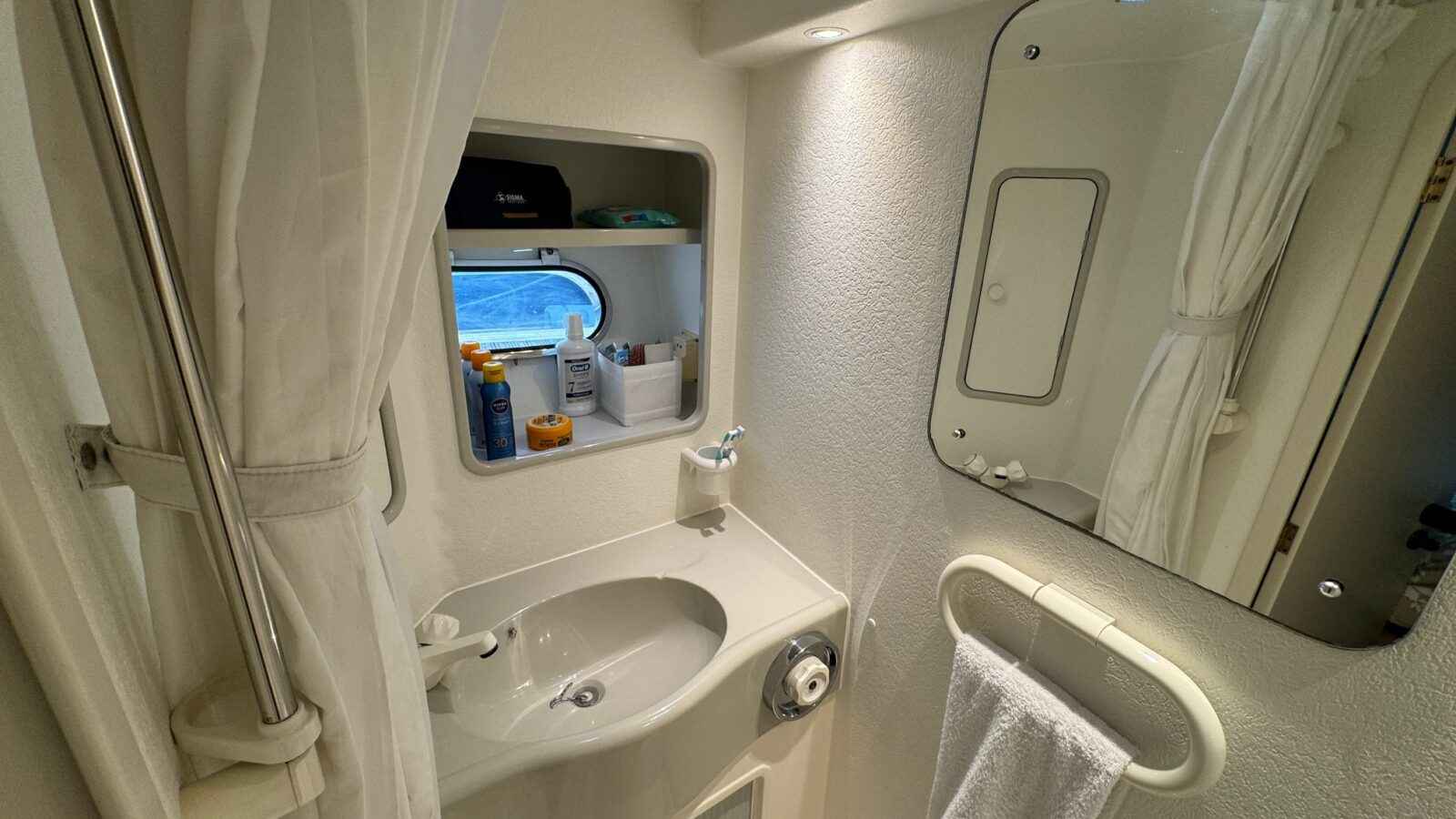 Motorboot Fairline 43 Flybridge
