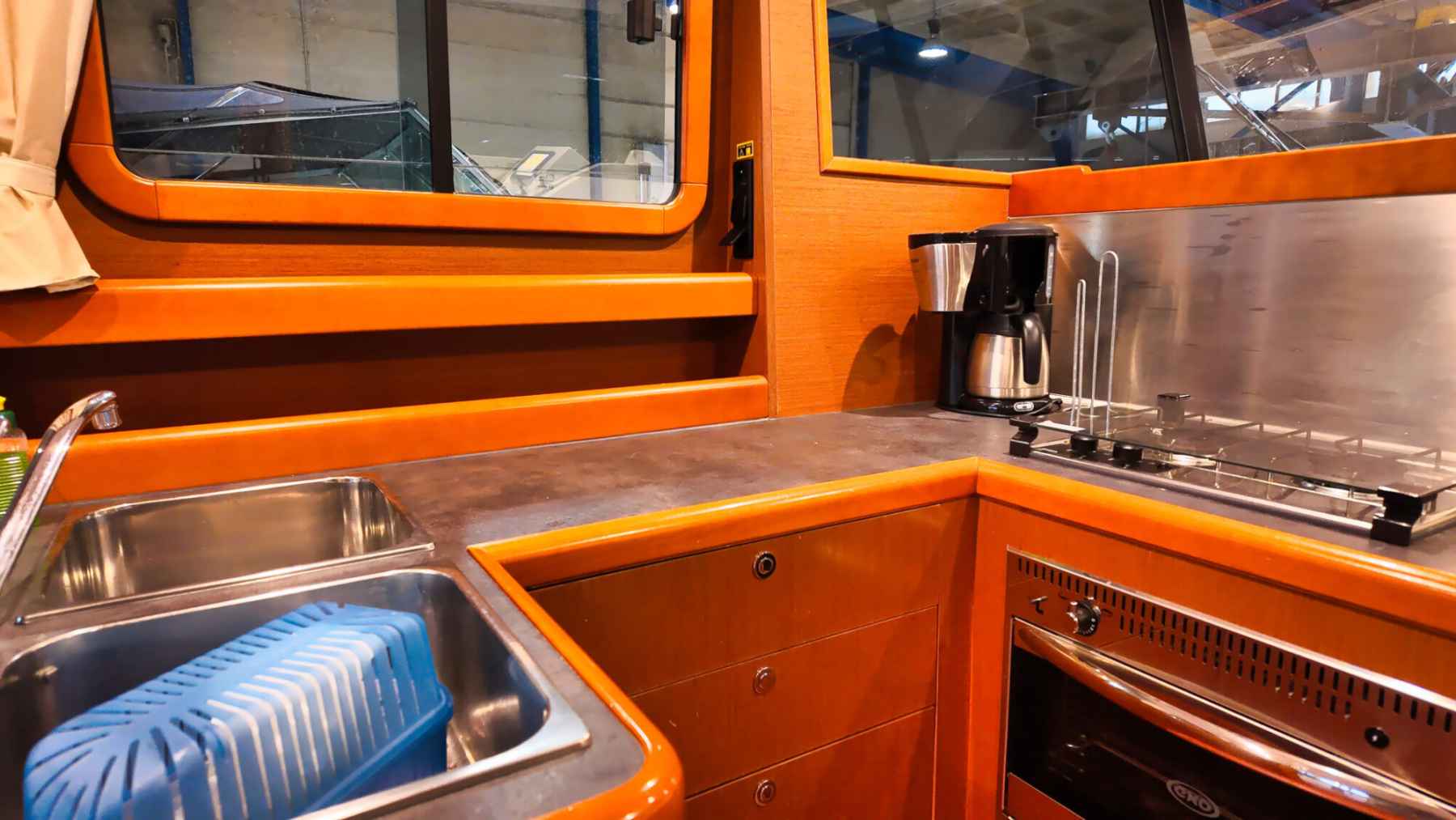 Motorboot Beneteau Swift Trawler 34 Flybridge