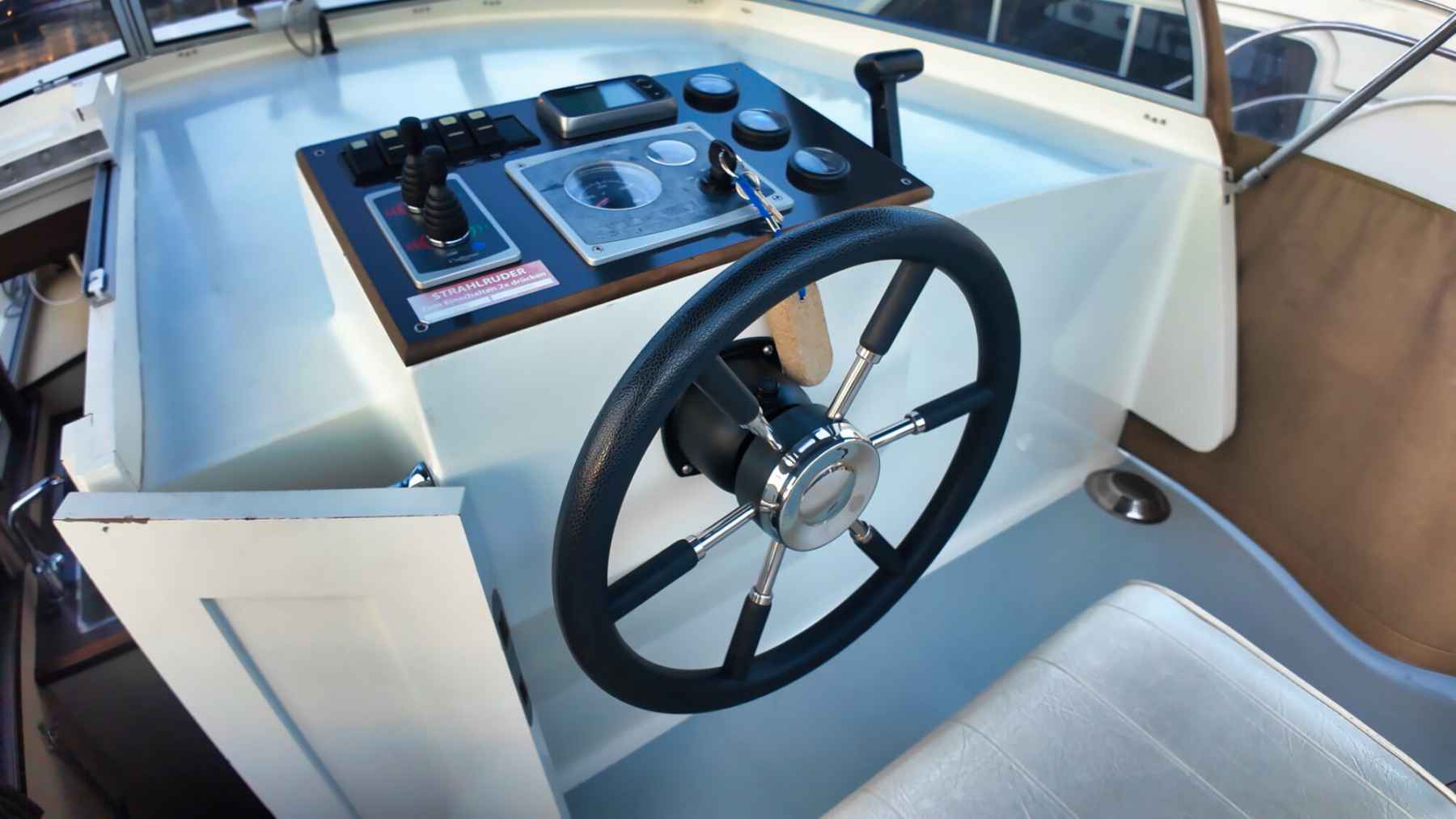 Motorboot Aventura 34 AK Cabrio