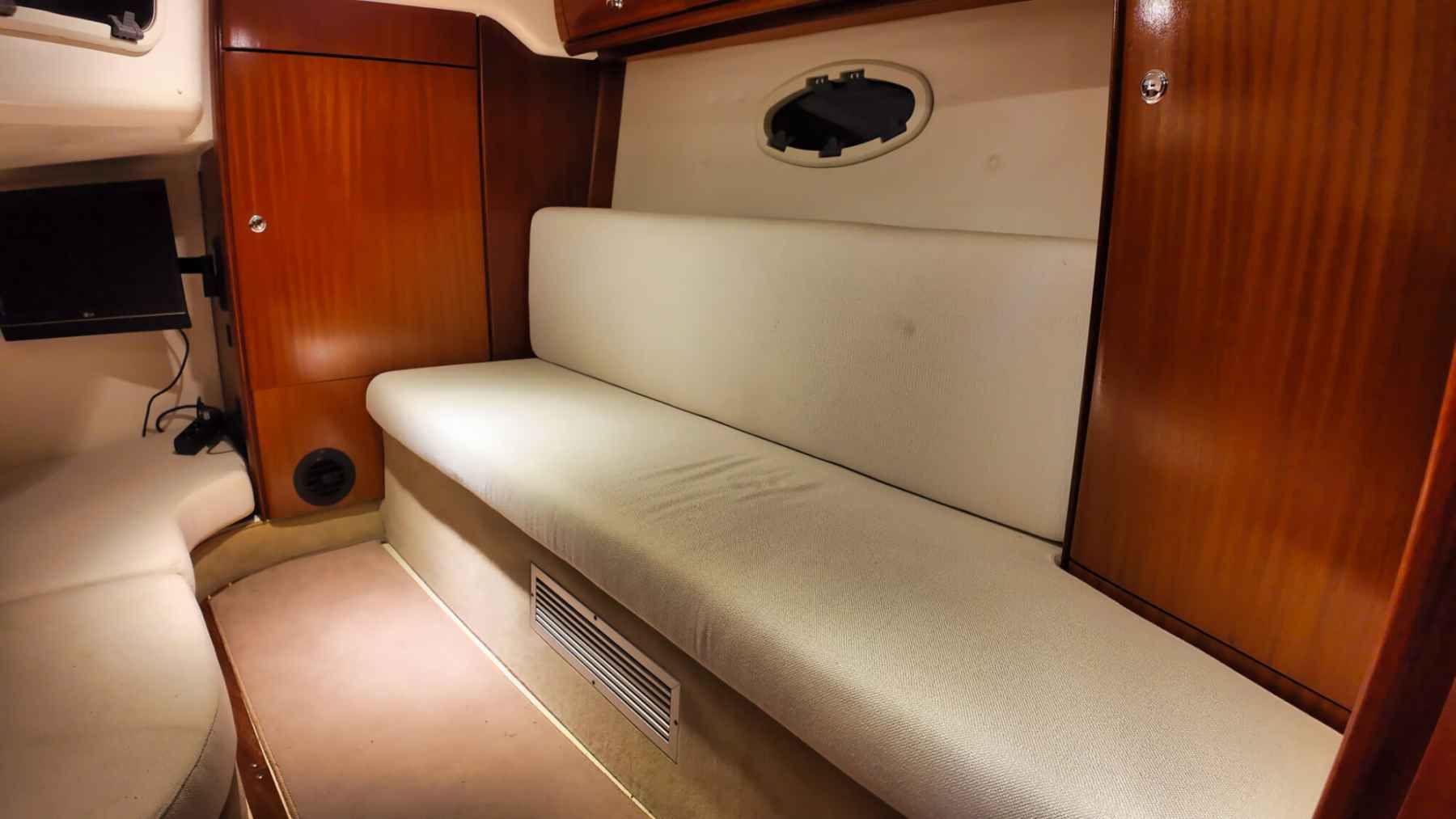 Motorboot Bavaria 37 HT Hardtop