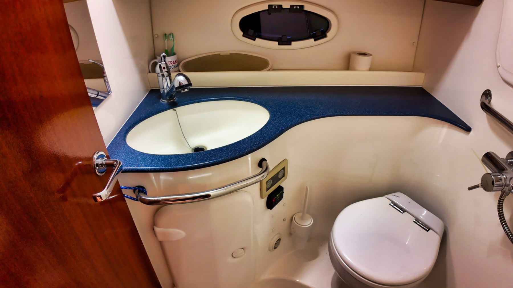 Motorboot Bavaria 37 HT Hardtop