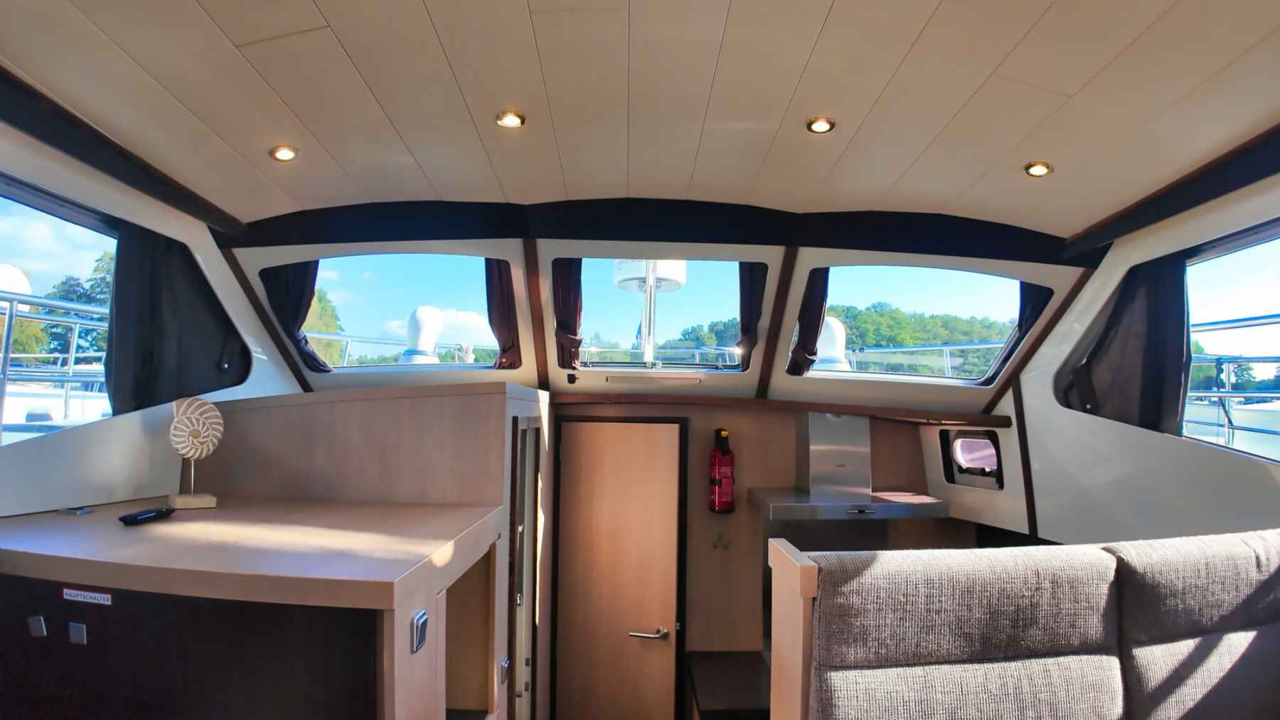 Motorboot Aventura 43 AK Cabrio