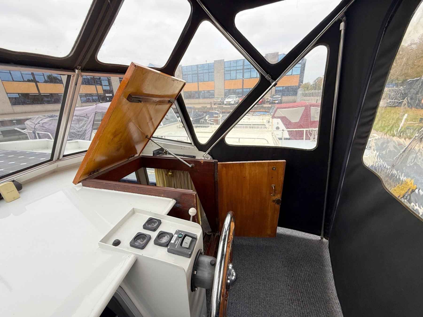 Motorboot Marne Kruiser 9.50 AK Cabrio