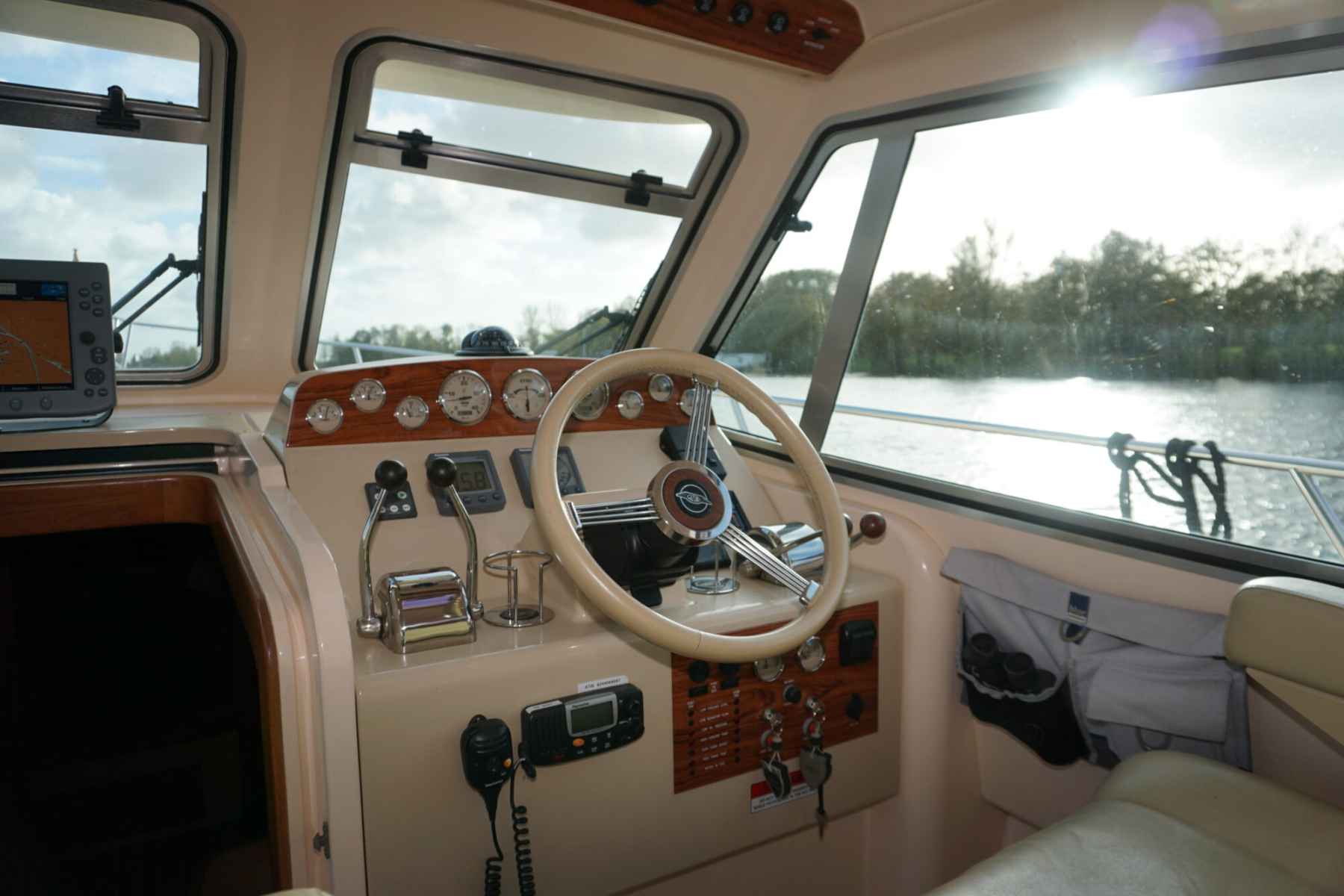 Motorboot Island Packet Craft 360 Express