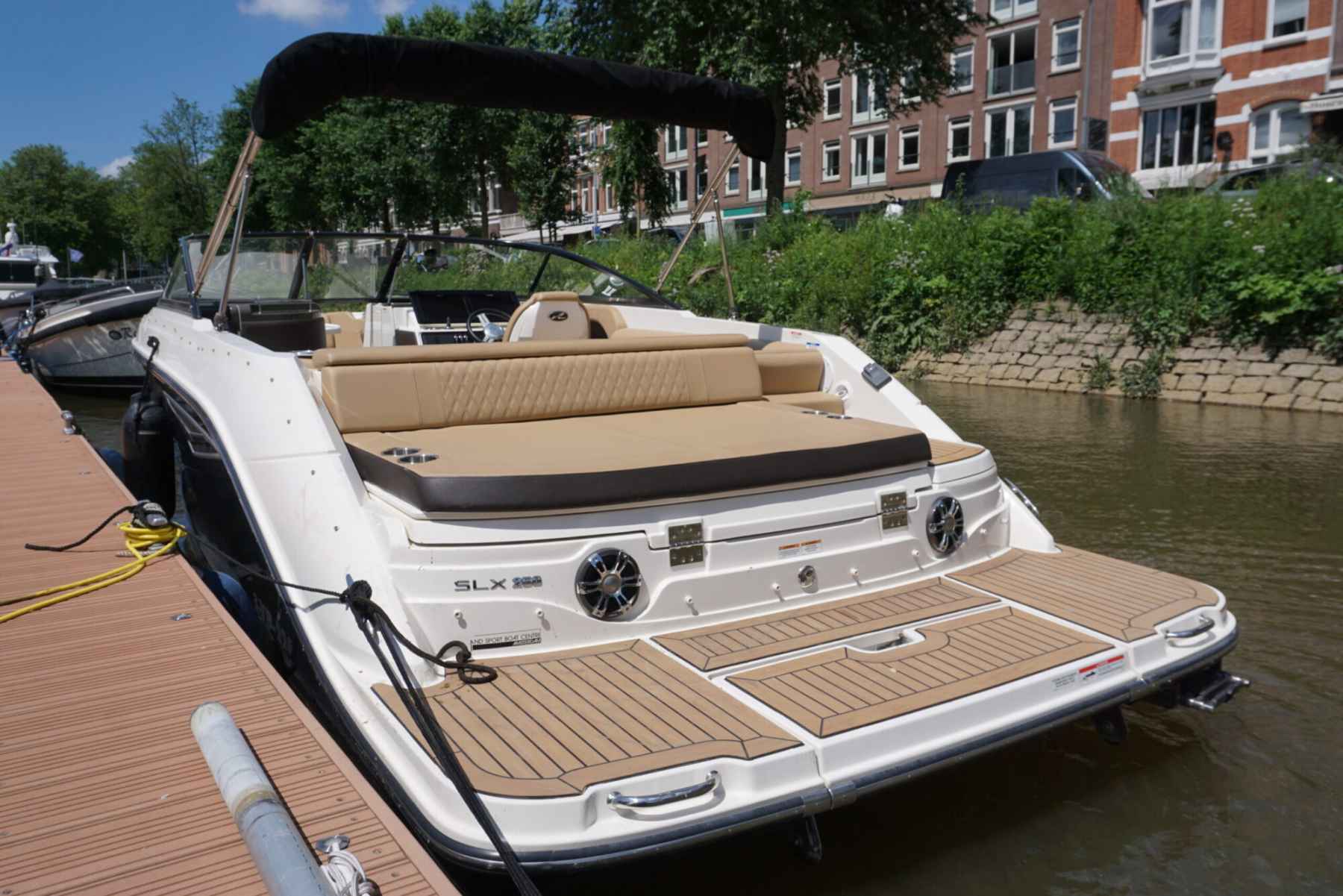 Motorboot Sea Ray 250 SLX