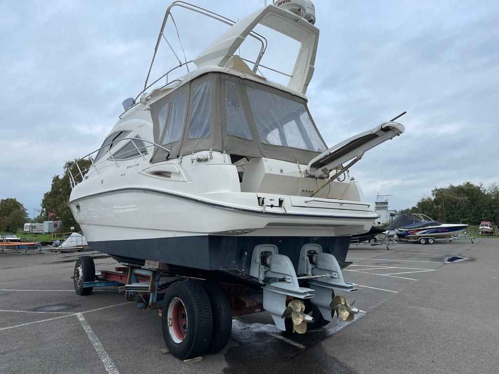 Motorboot Sealine F34 Flybridge