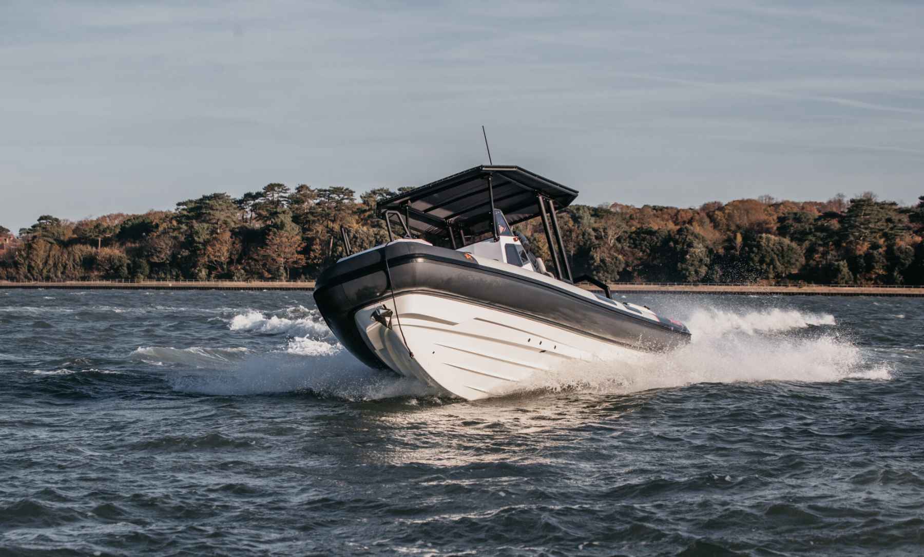 Motorboot Arksen 8