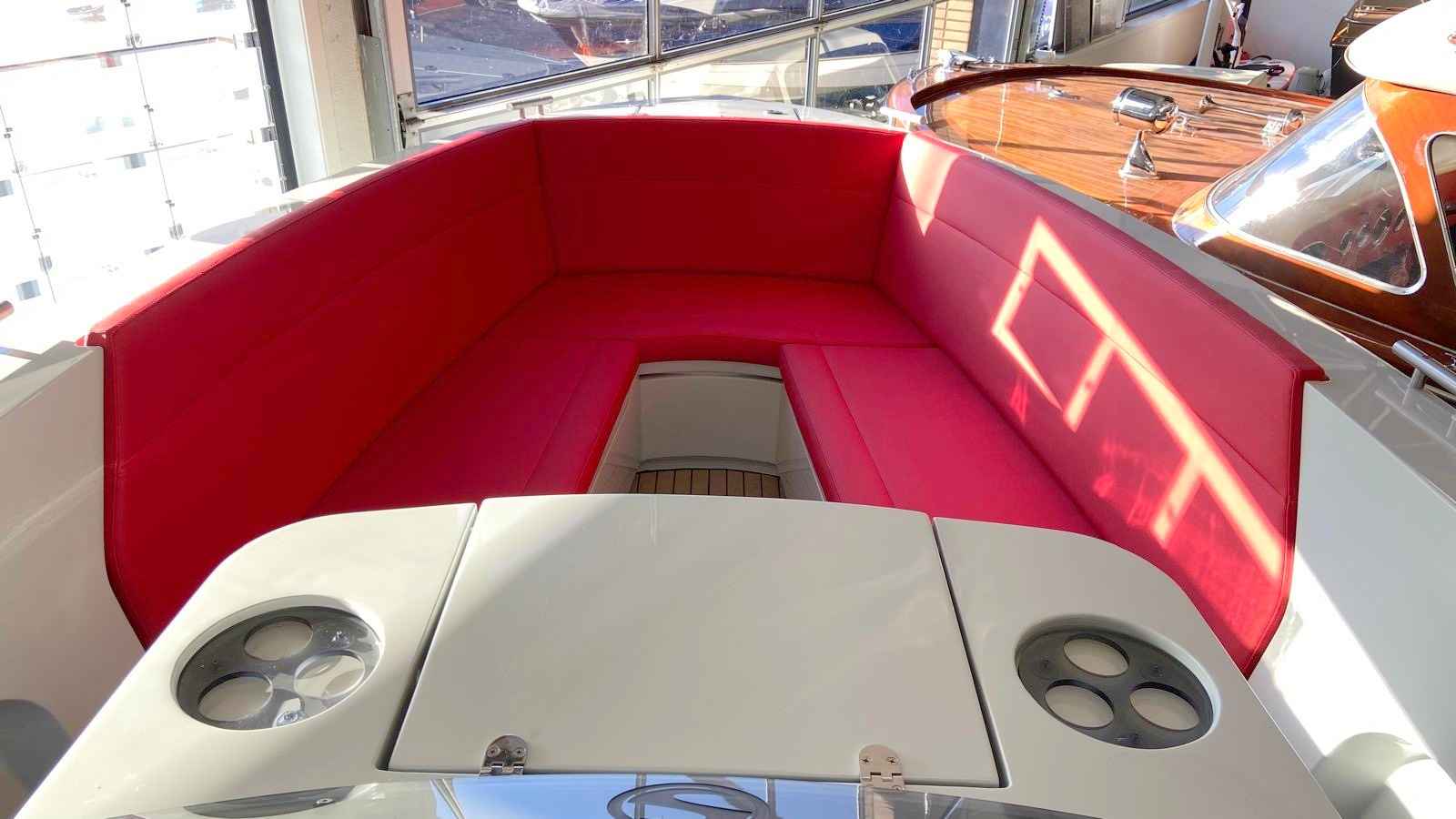Motorboot Salut 29 CC
