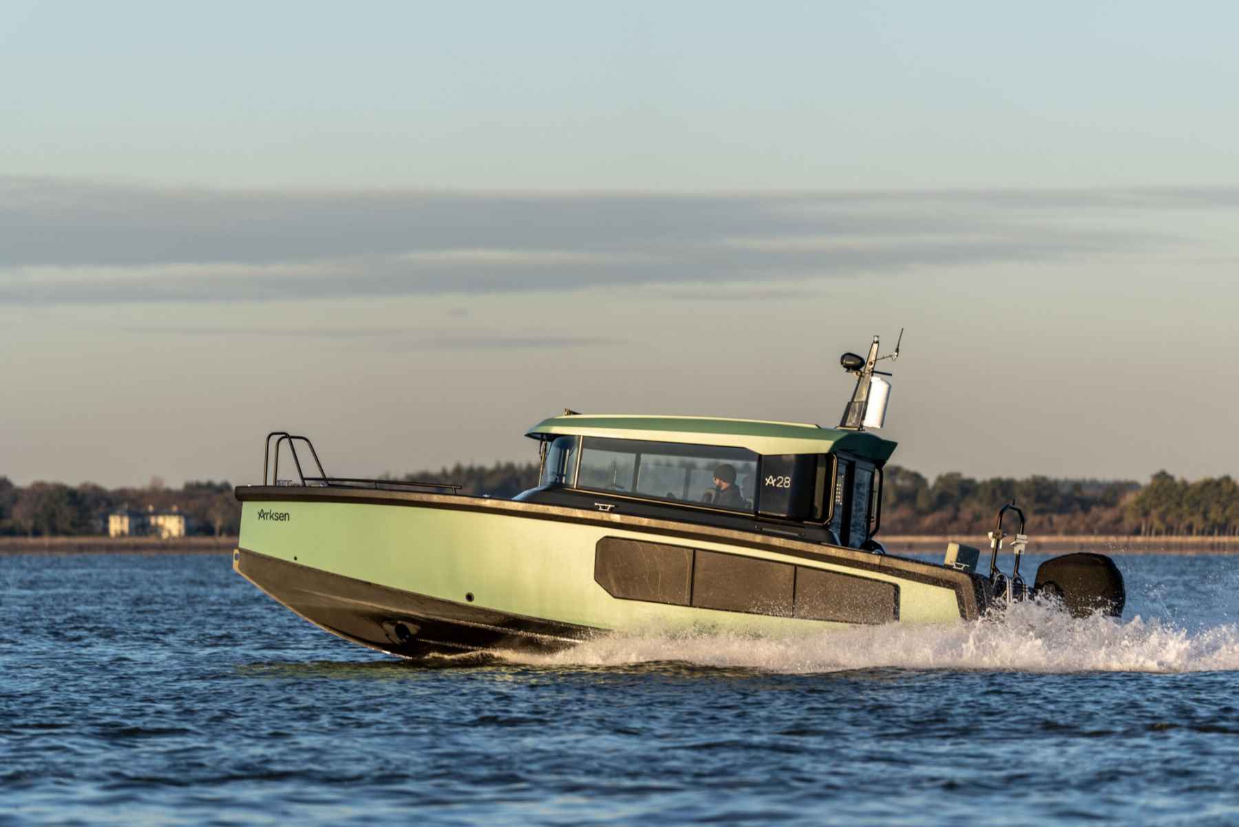 Motorboot Arksen 28