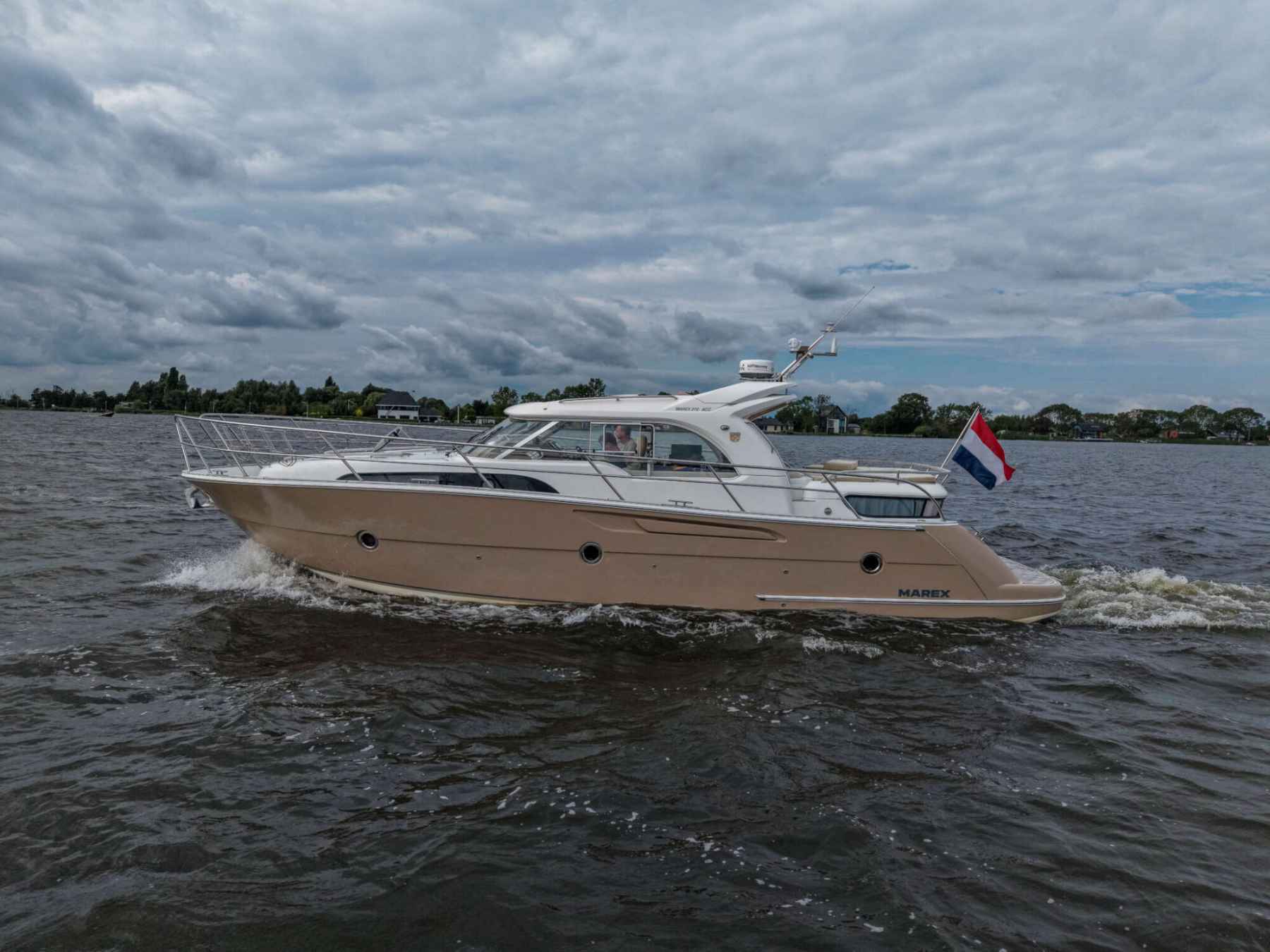 Motorboot Marex 370 ACC