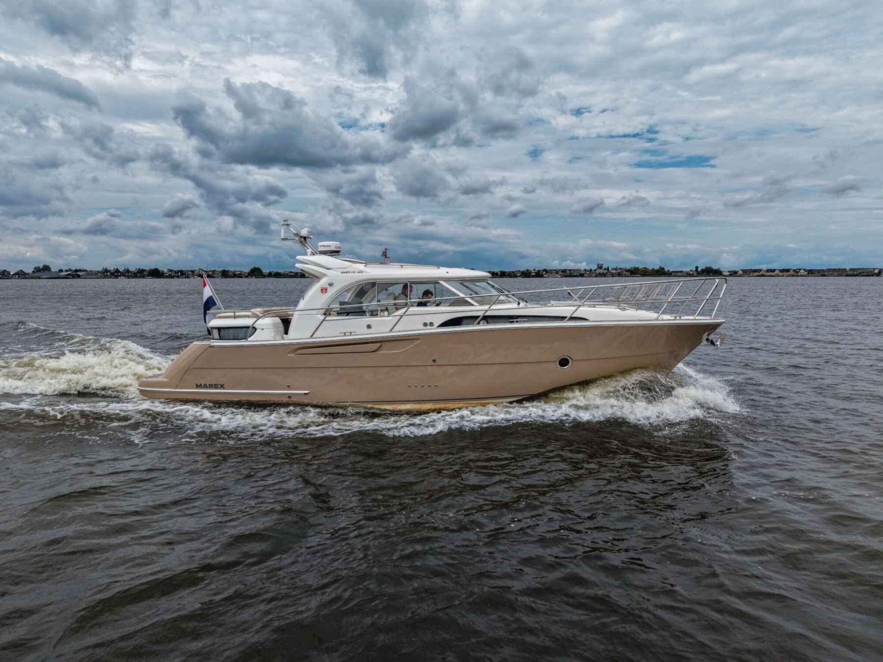 Motorboot Marex 370 ACC