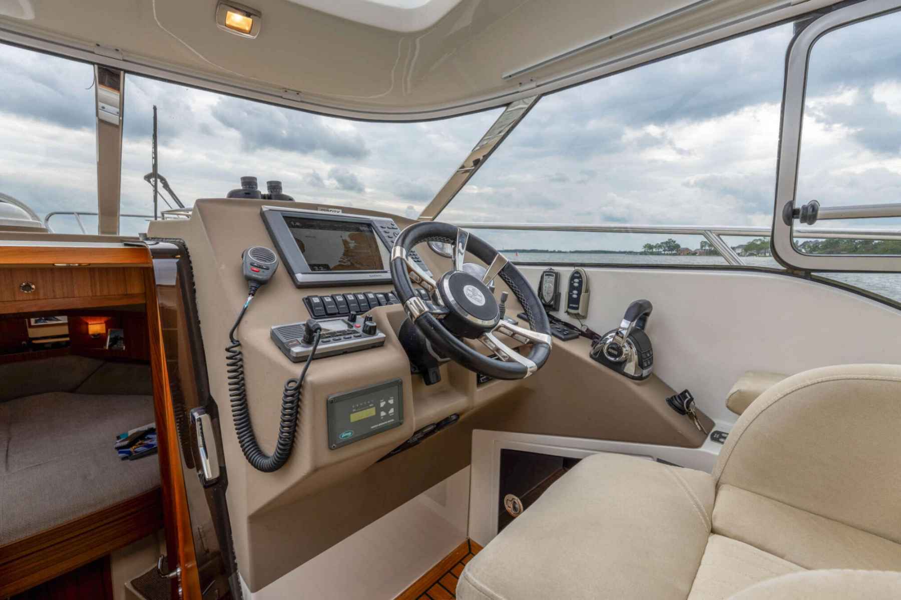 Motorboot Marex 370 ACC