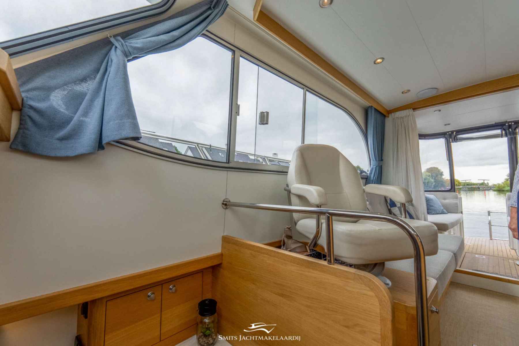 Motorboot Vedette 33 Salon Comfort Line