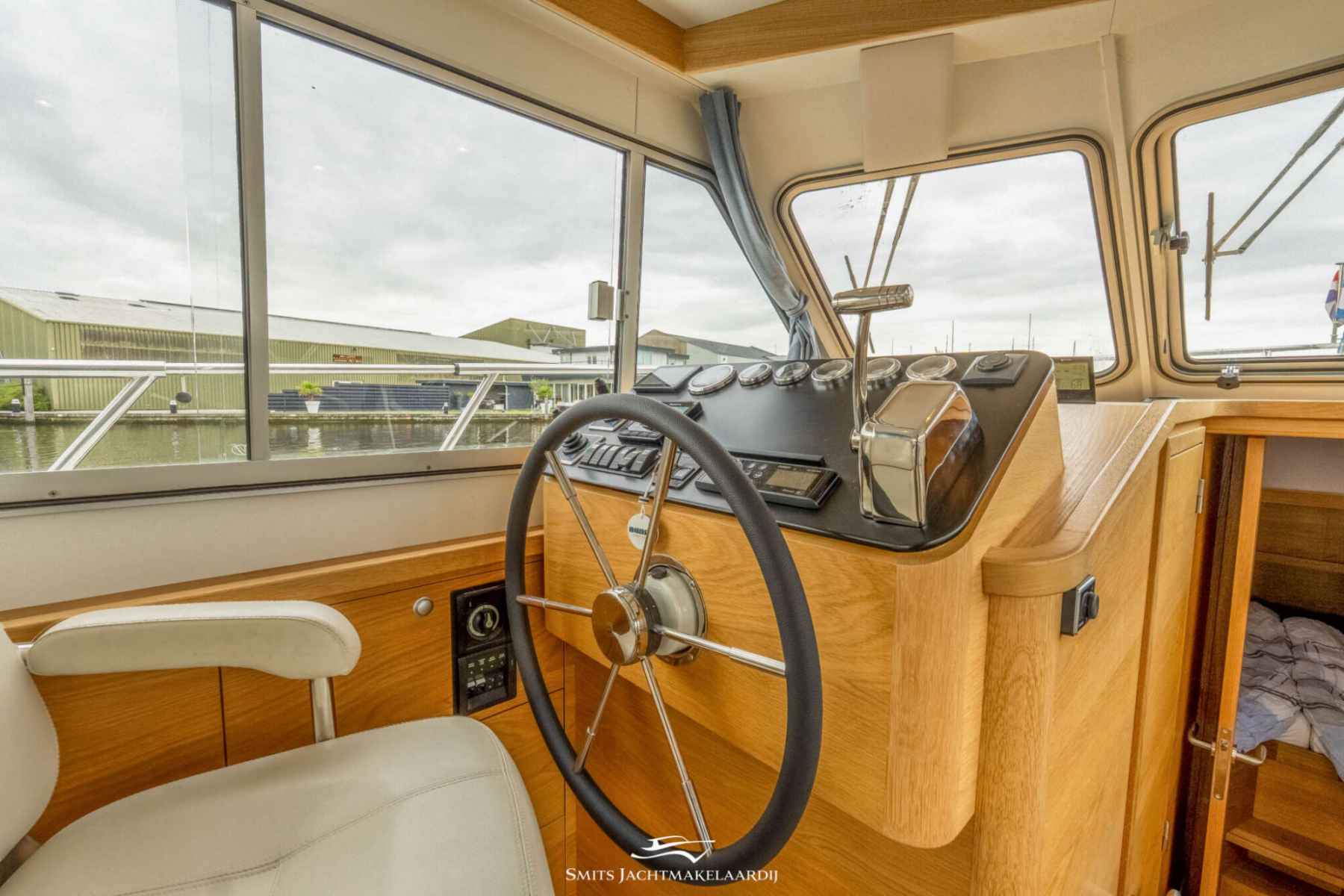 Motorboot Vedette 33 Salon Comfort Line