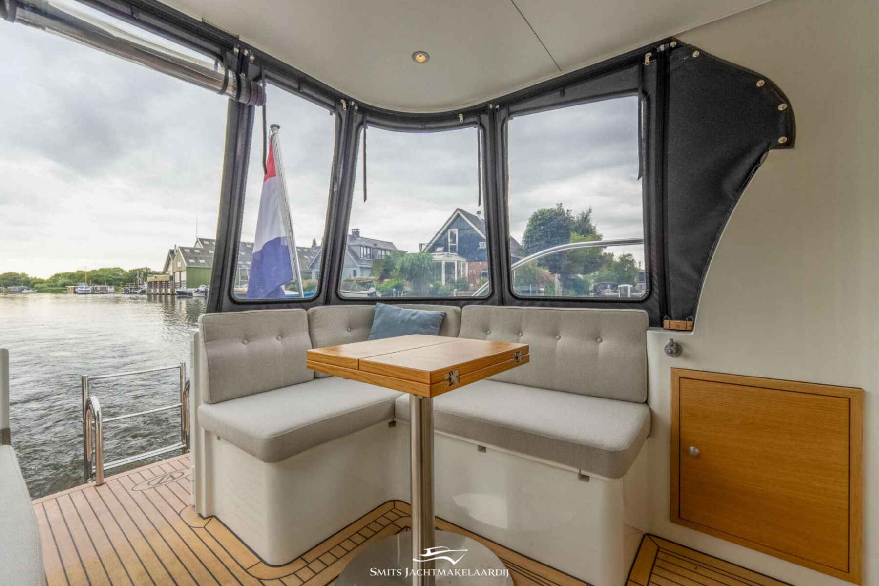 Motorboot Vedette 33 Salon Comfort Line