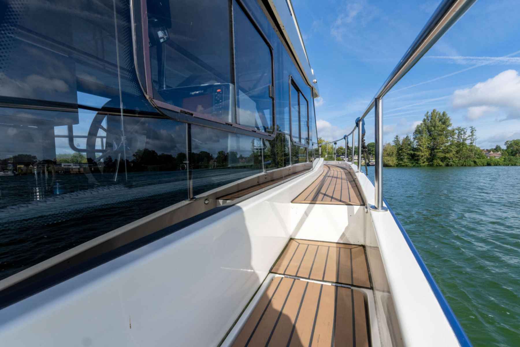 Motorboot Cobra Yachts Futura 40 Grand Horizon