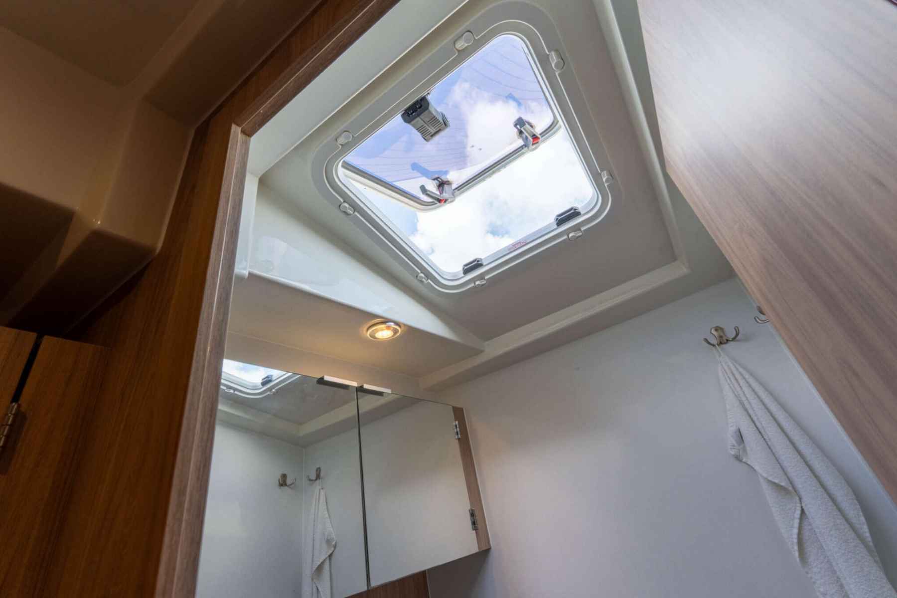 Motorboot Cobra Yachts Futura 40 Grand Horizon