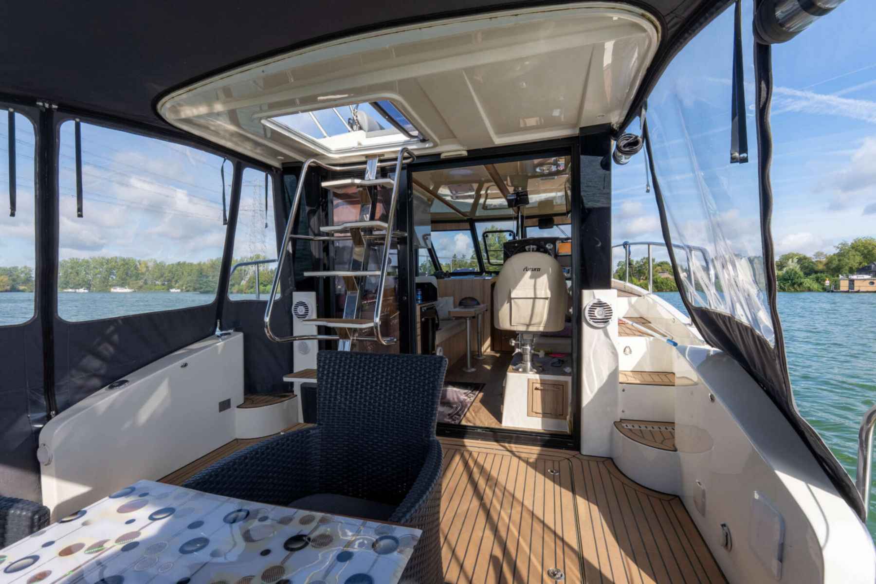 Motorboot Cobra Yachts Futura 40 Grand Horizon