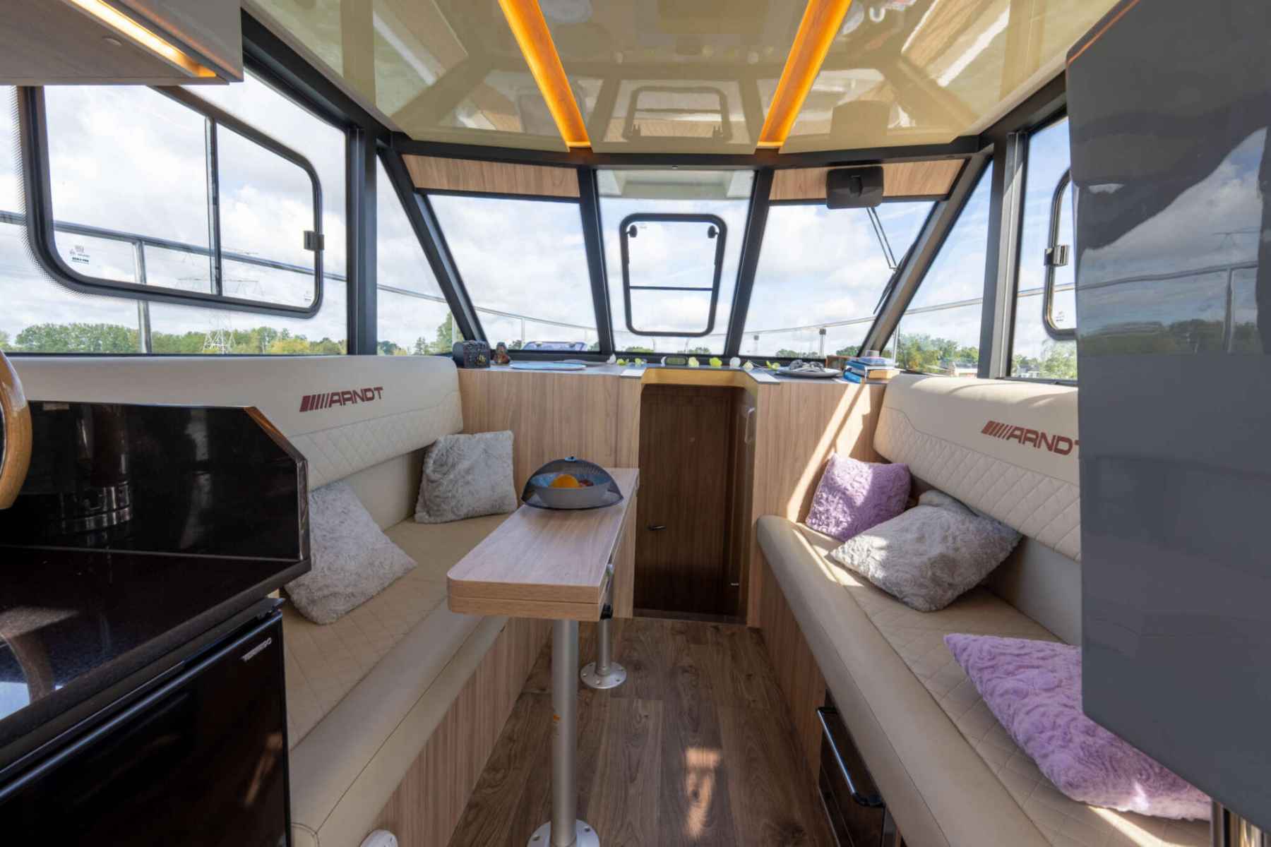 Motorboot Cobra Yachts Futura 40 Grand Horizon