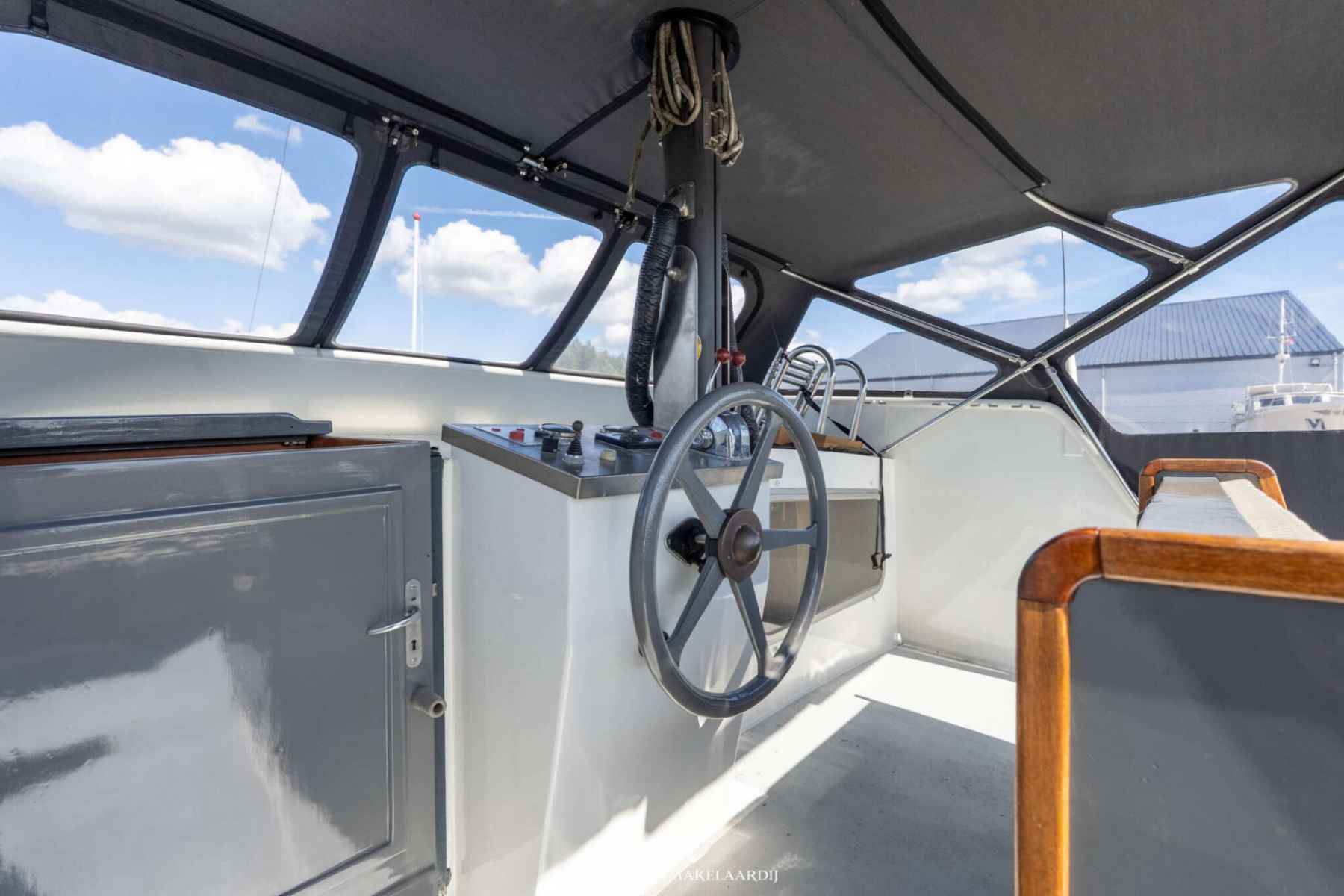 Motorboot Kempala Kotter 14.90 AK Cabrio