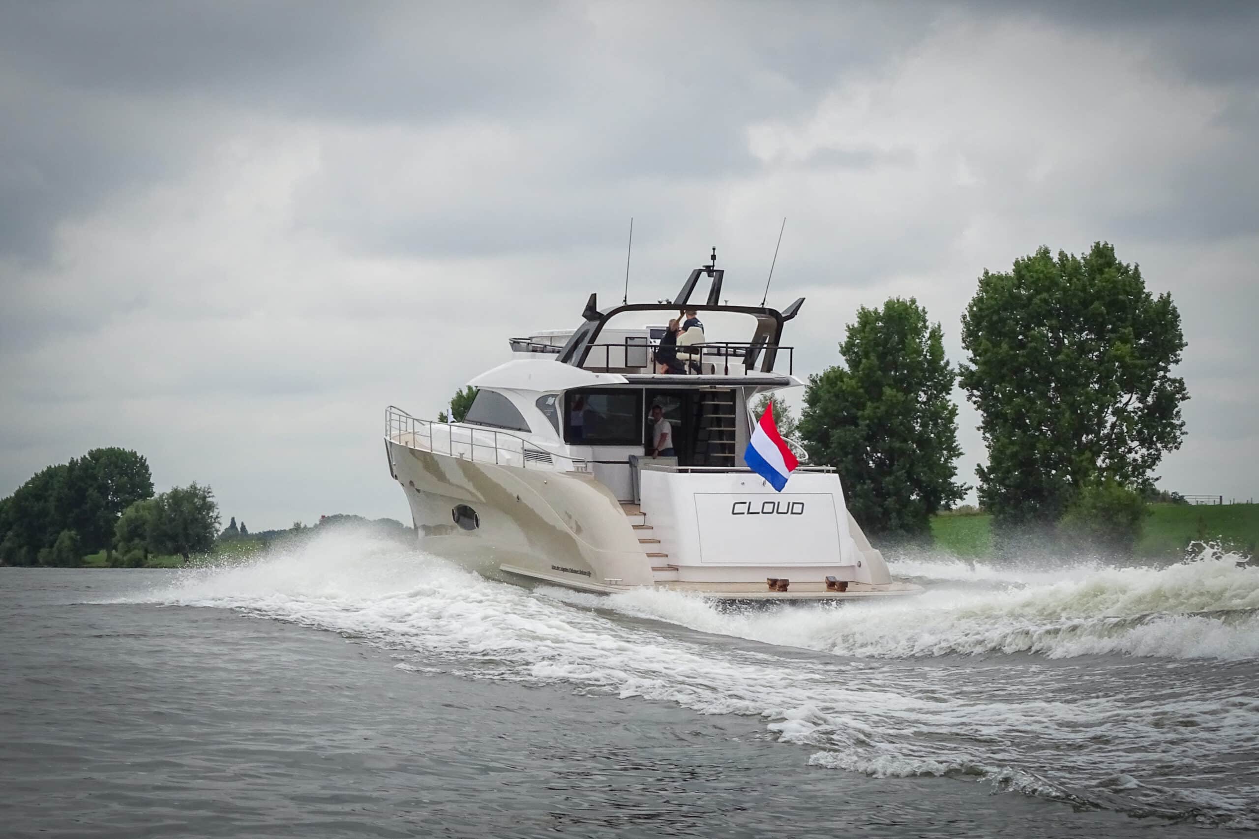 Motorboot Van der Heijden Yachts 2000 Exclusive Deluxe Sportbridge