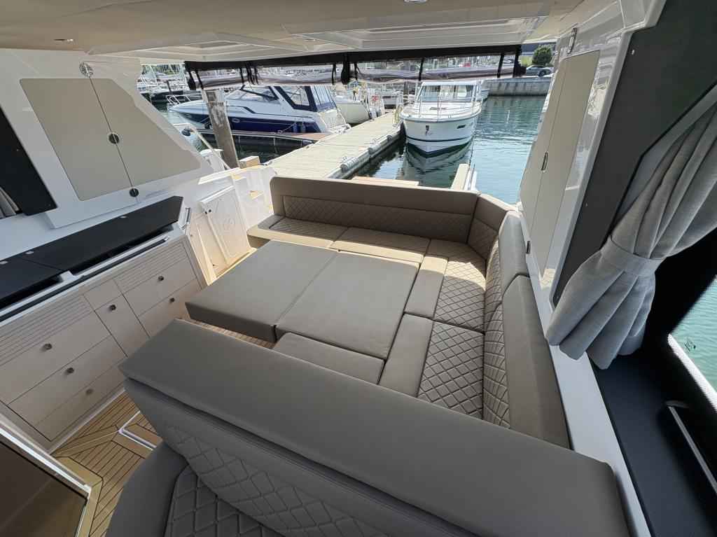 Motorboot Aquador 400 HT