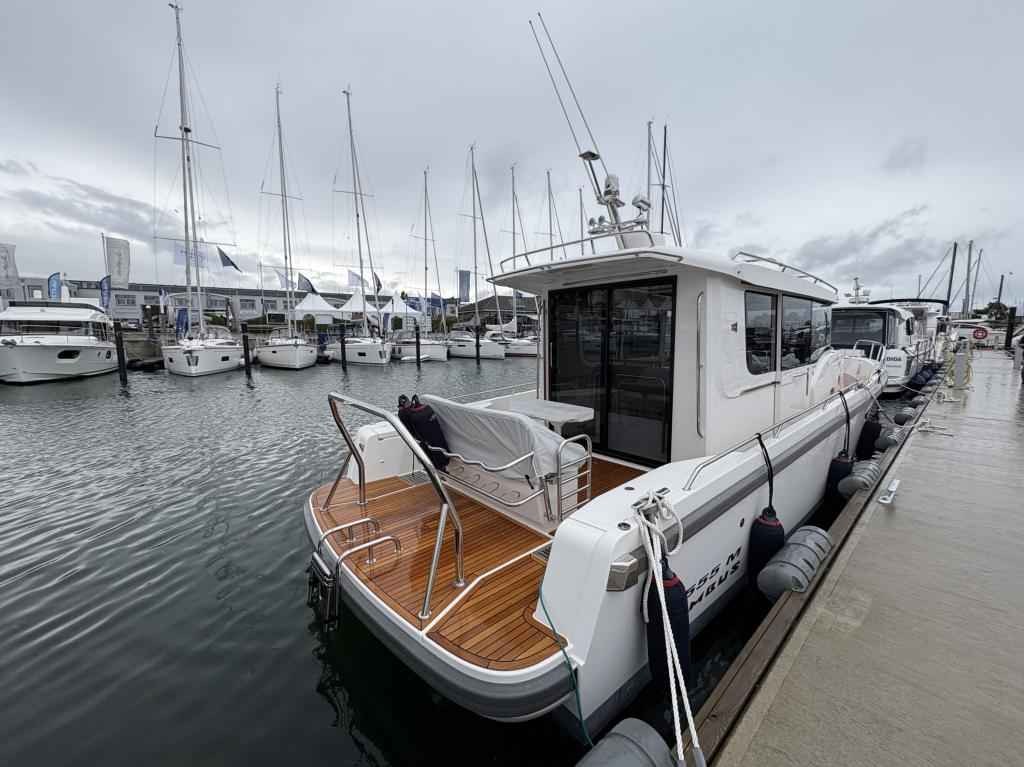 Motorboot Nimbus C11