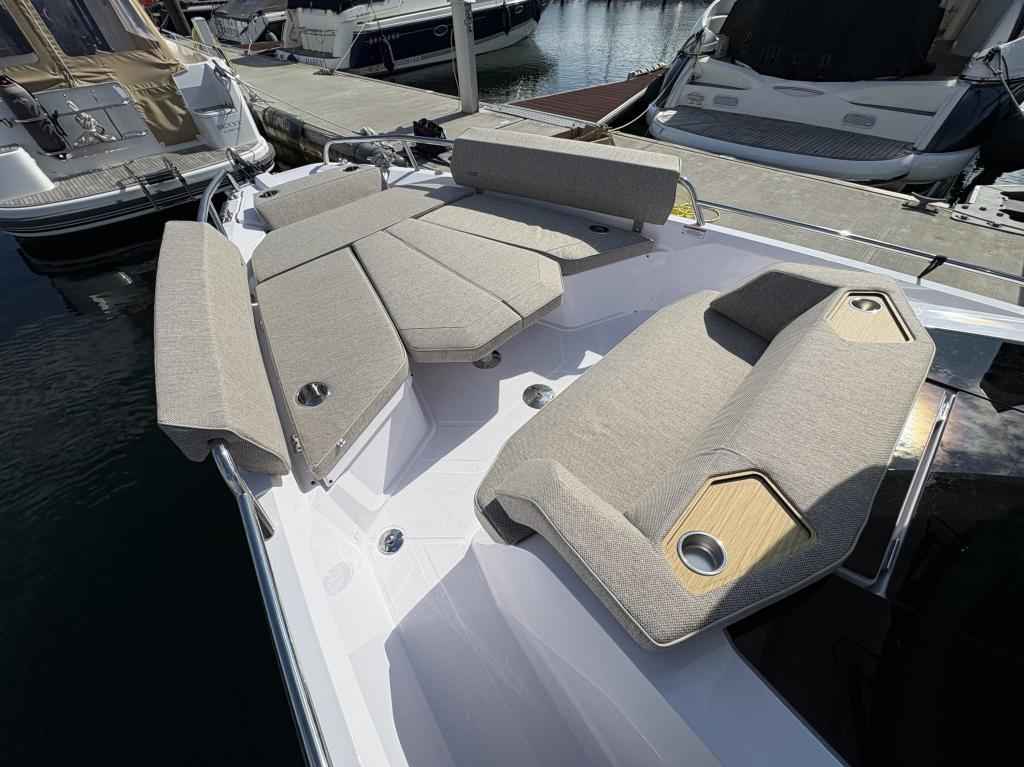 Motorboot Axopar 29 XC Cross Cabin